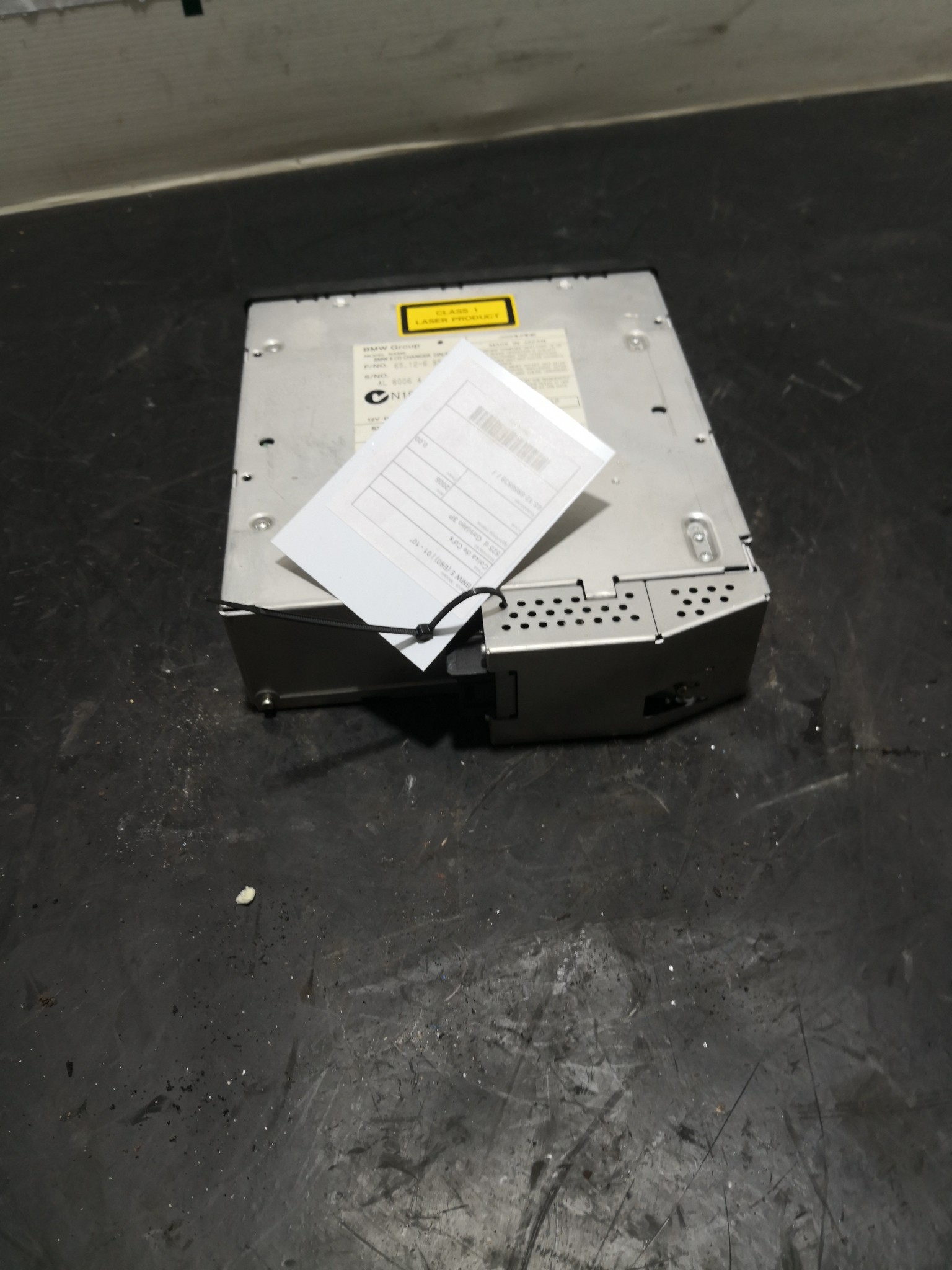 Caixa de Cd's BMW 5 (E60) | 01 - 10 Imagem-2