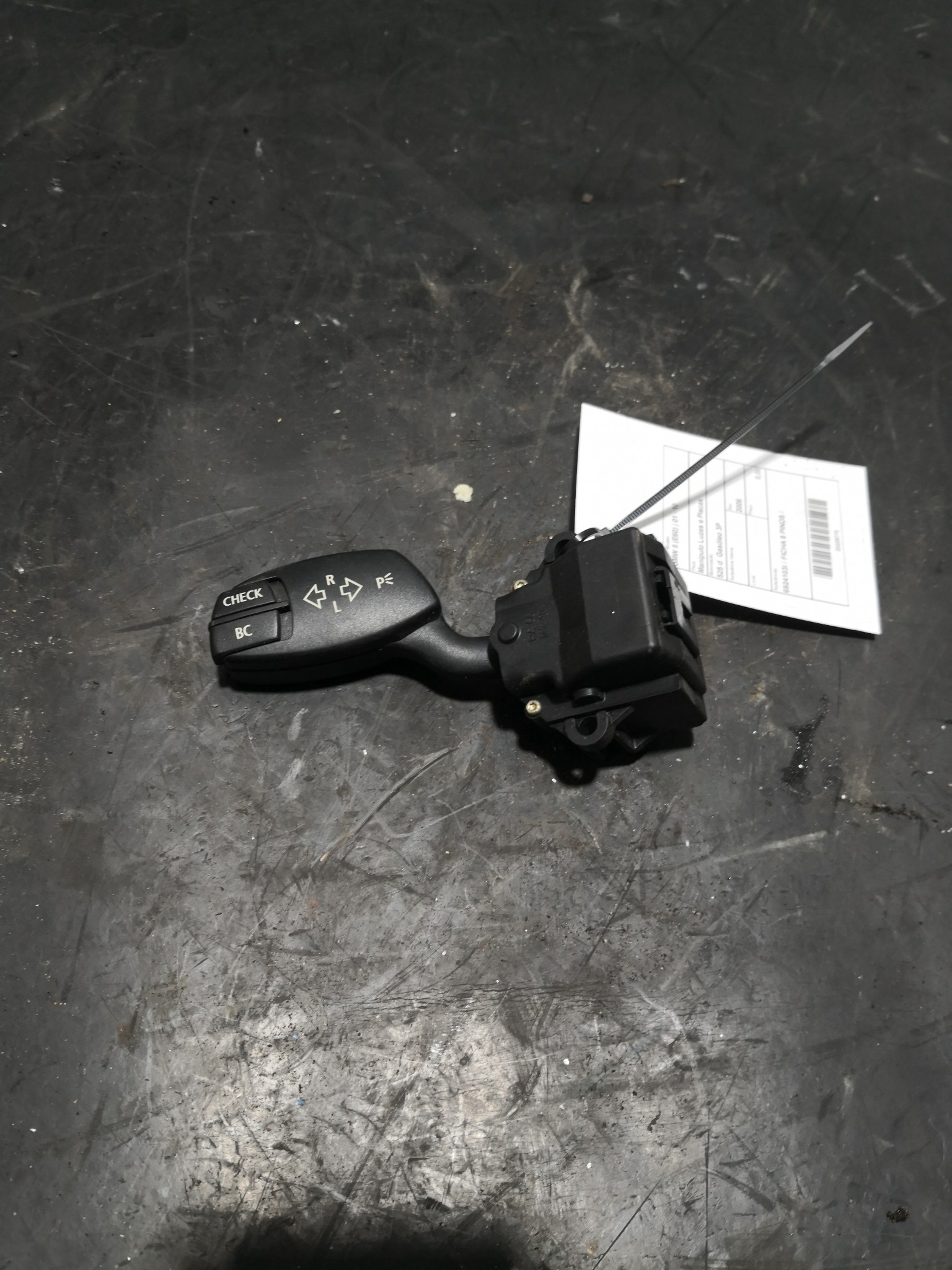 Manipulo Luzes e Piscas BMW - ID S_89772