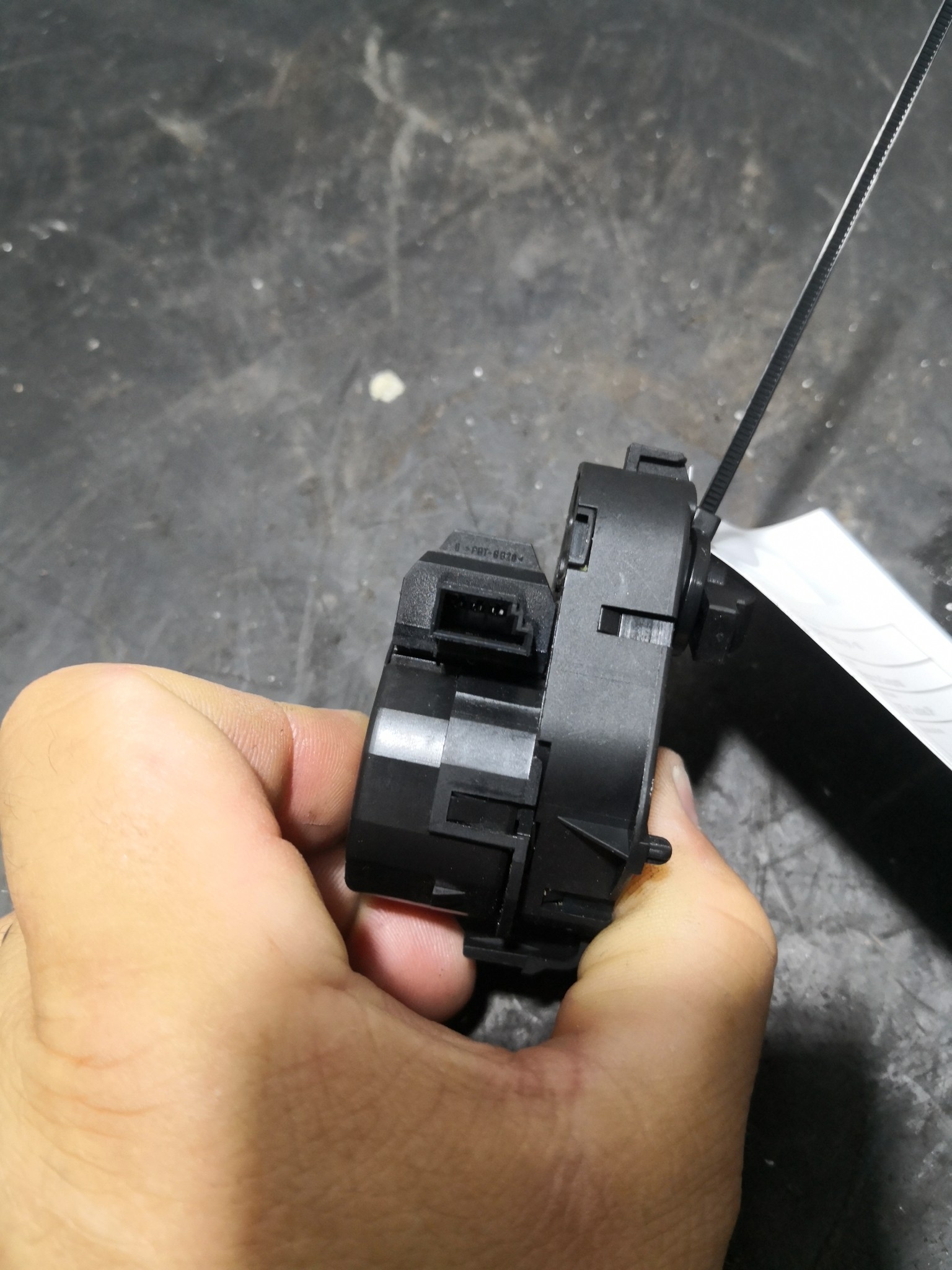 Motor de Comporta BMW 5 (E60) | 01 - 10 Imagem-1