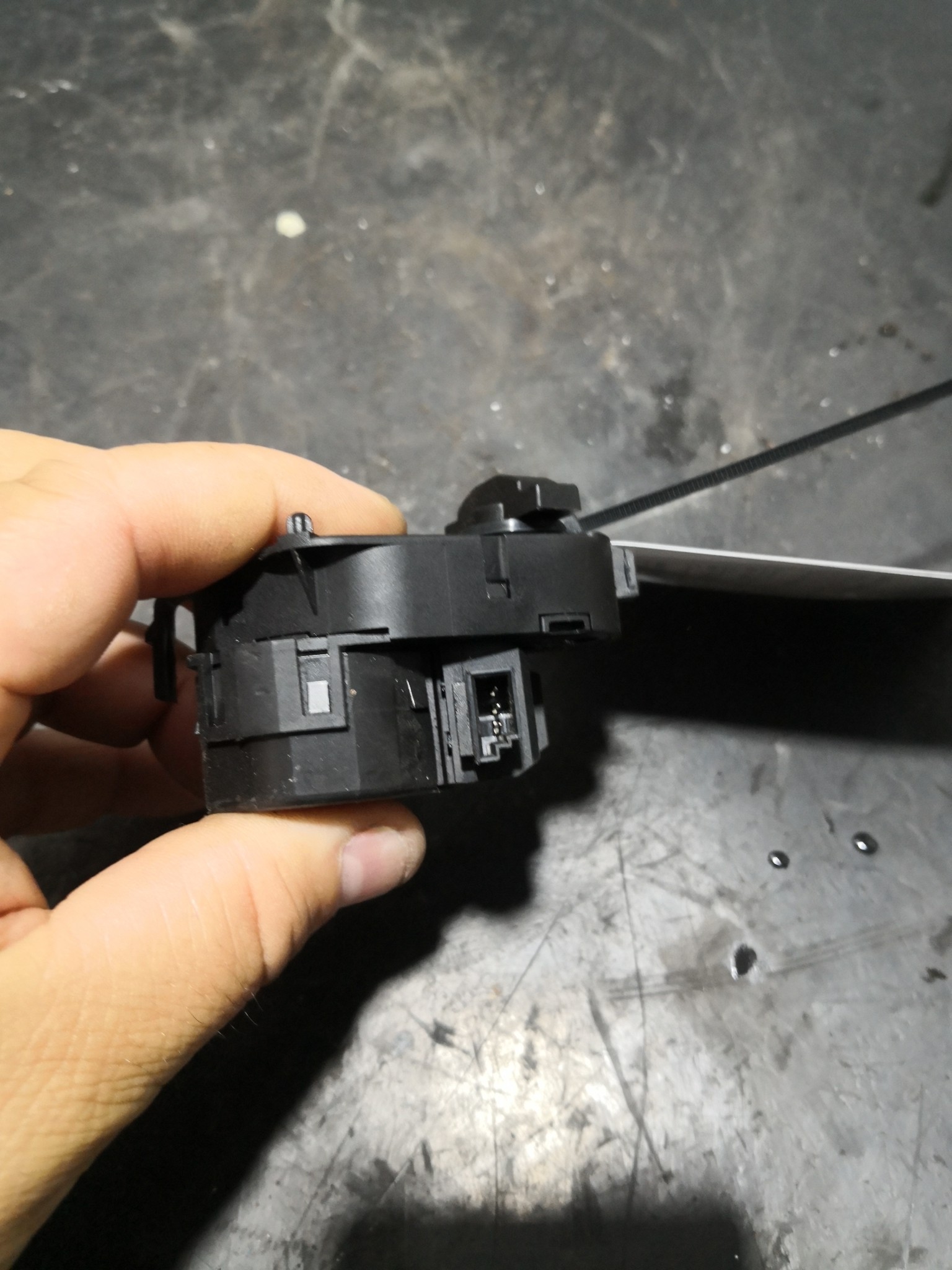 Motor de Comporta BMW 5 (E60) | 01 - 10 Imagem-1