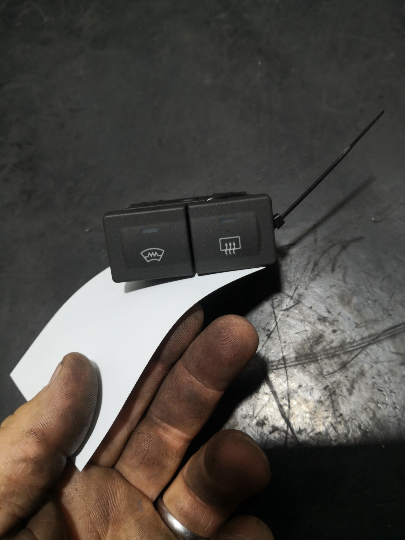 Botão Desembaciador FORD FIESTA V (JH_, JD_) | 01 - 14 Imagem-2