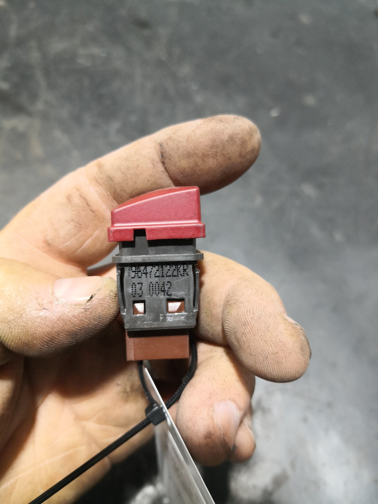 Botão 4 Piscas PEUGEOT 206+ (2L_, 2M_) | 09 - 13 Imagem-2