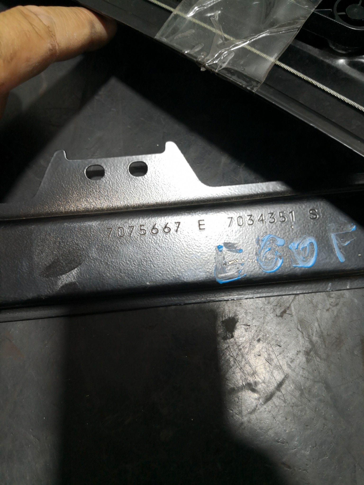 Elevador Frente Esq Electrico BMW 5 (E60) | 01 - 10 Imagem-1