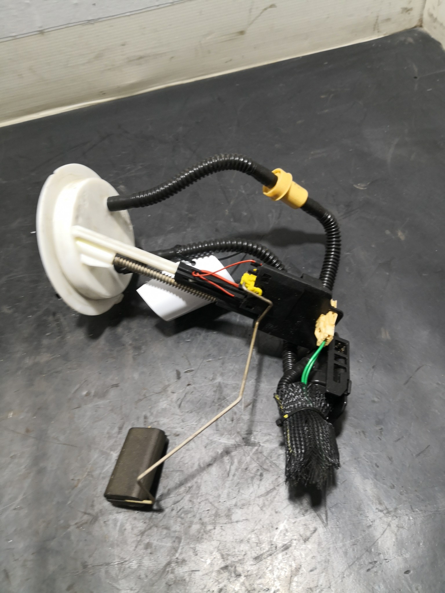 Boia do Combustível BMW 5 (E60) | 01 - 10 Imagem-1