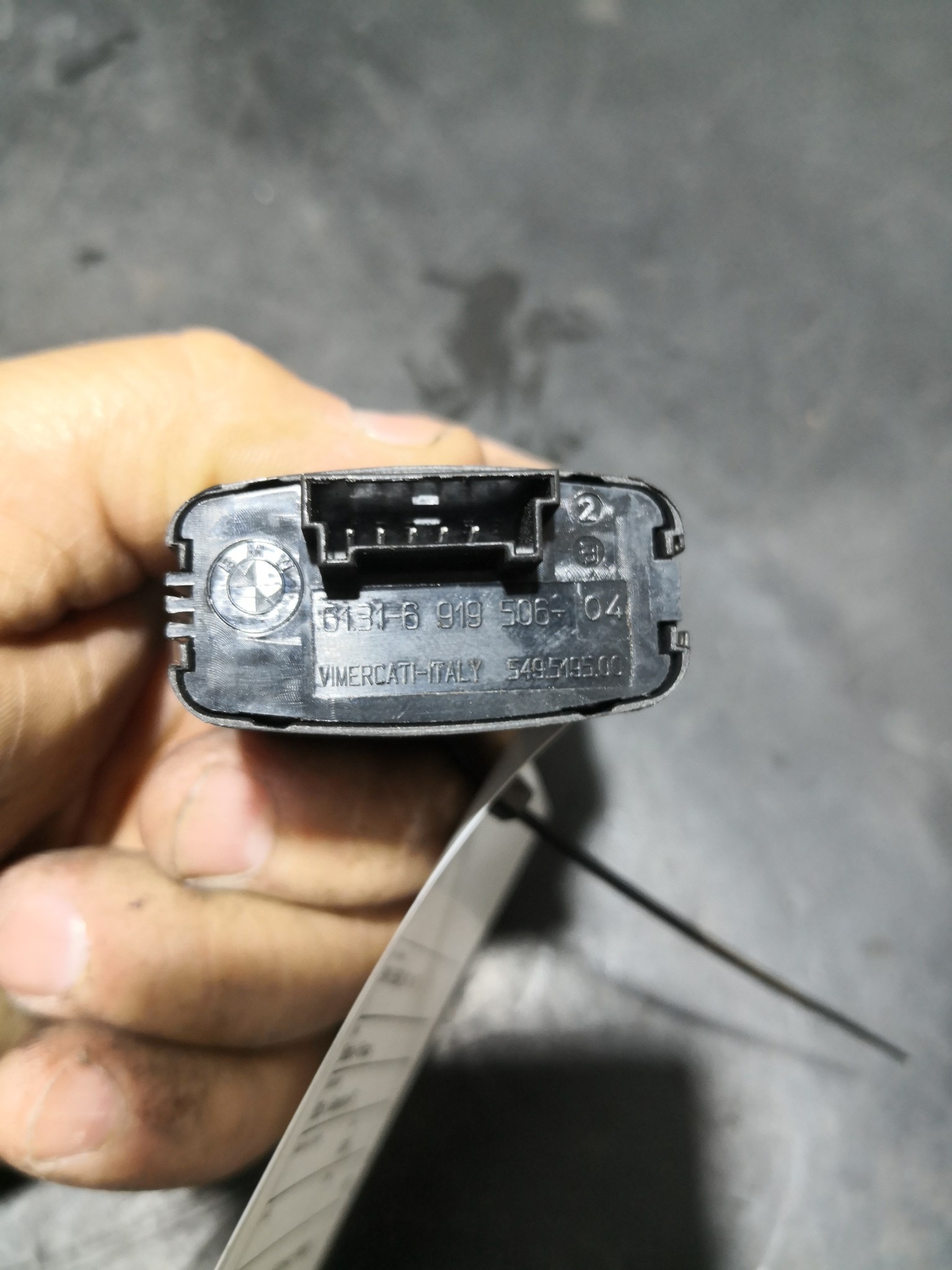 Botão 4 Piscas BMW - ID S_89987