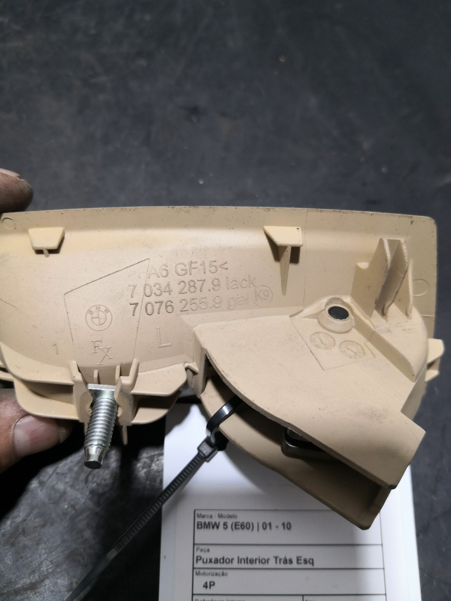 Puxador Interior Trás Esq BMW - ID S_90047