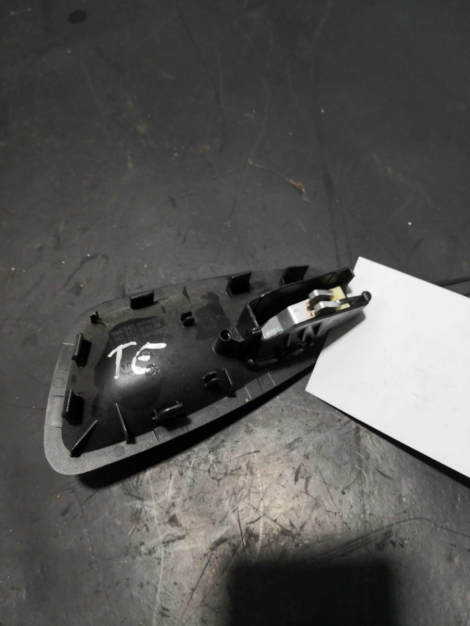 Puxador Interior Trás Esq BMW 3 (E90) | 04 - 12 Imagem-1