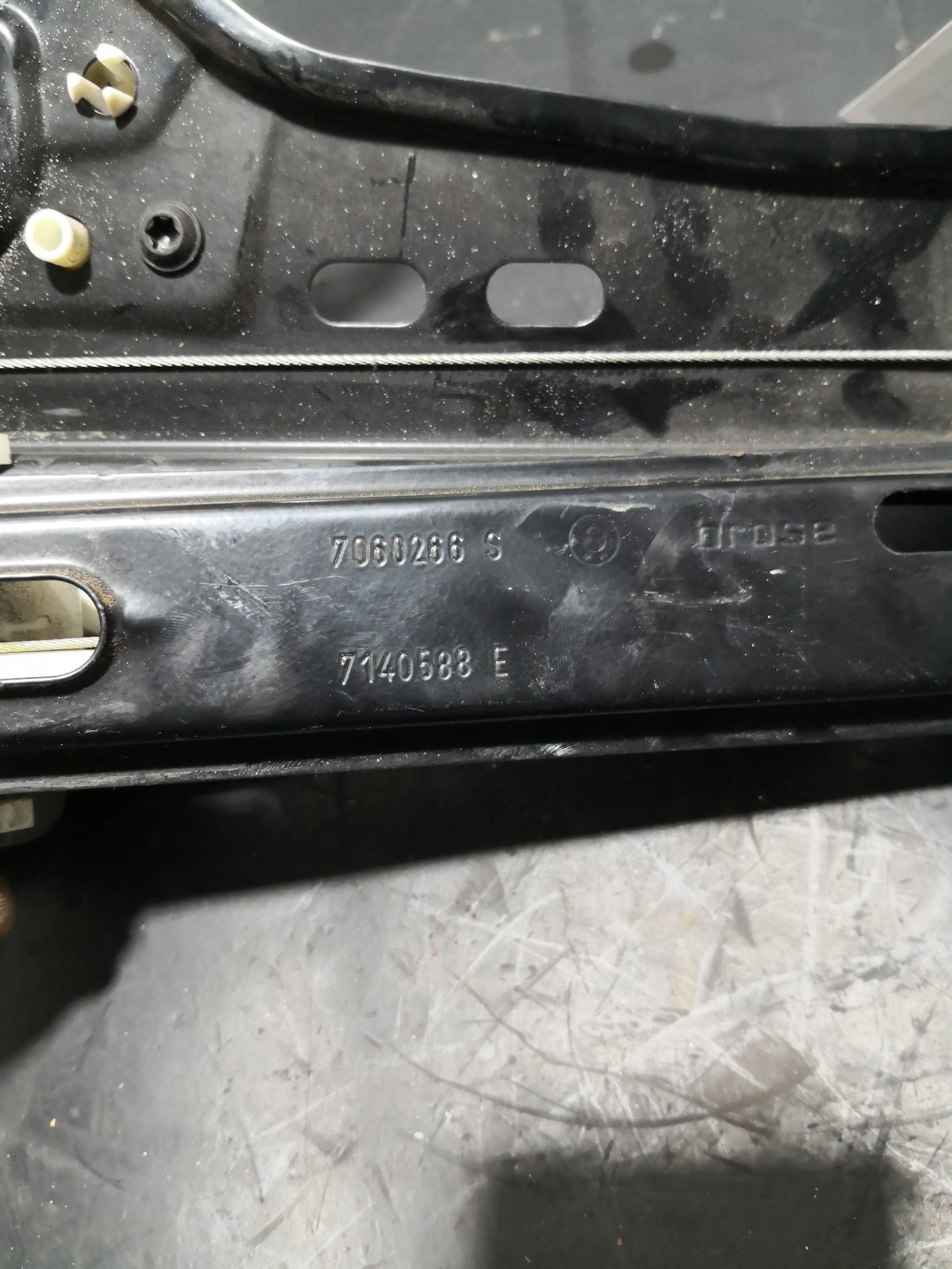 Elevador Frente Dto Electrico BMW 3 (E90) | 04 - 12 Imagem-1