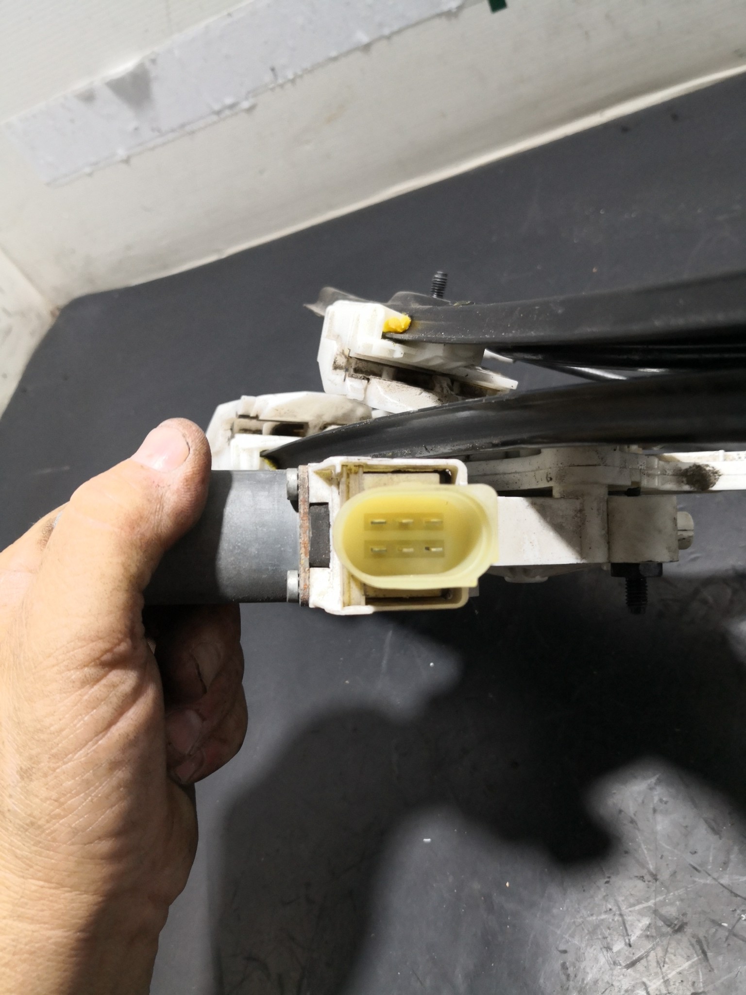 Elevador Frente Dto Electrico BMW 3 (E90) | 04 - 12 Imagem-2