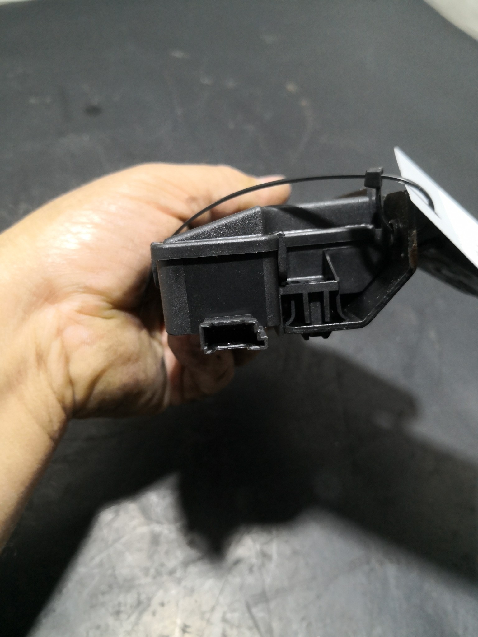 Fecho da Mala BMW 3 (E90) | 04 - 12 Imagem-1