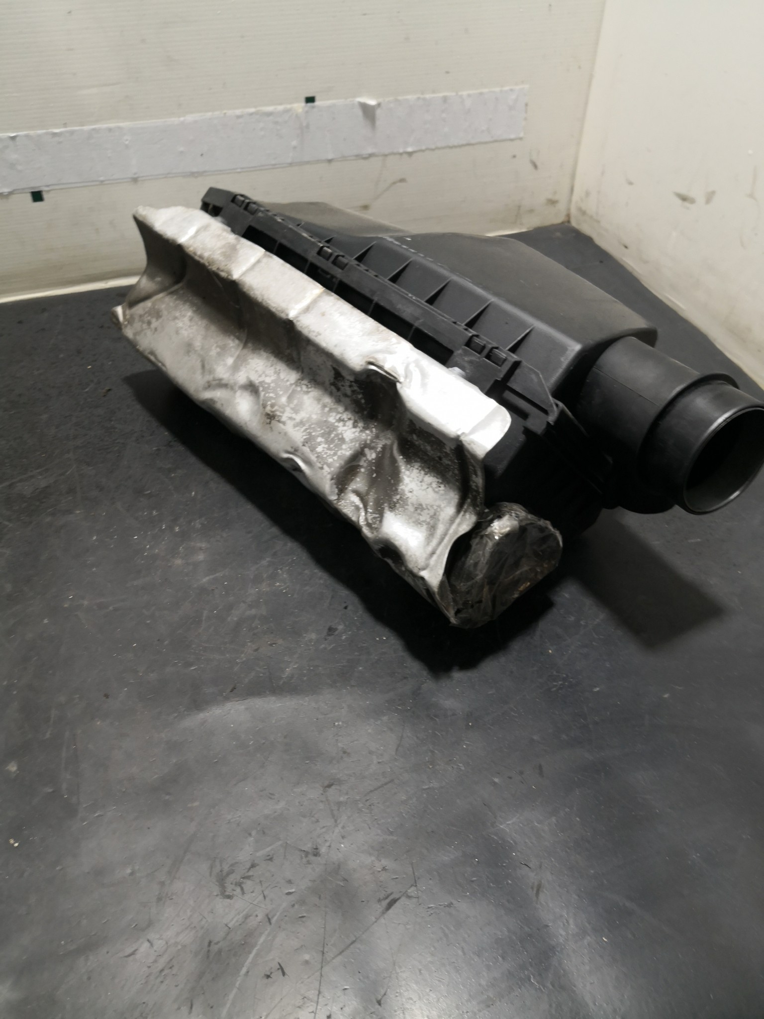 Caixa Filtro de Ar MERCEDES-BENZ C-CLASS (W203) | 00 - 07 Imagem-2