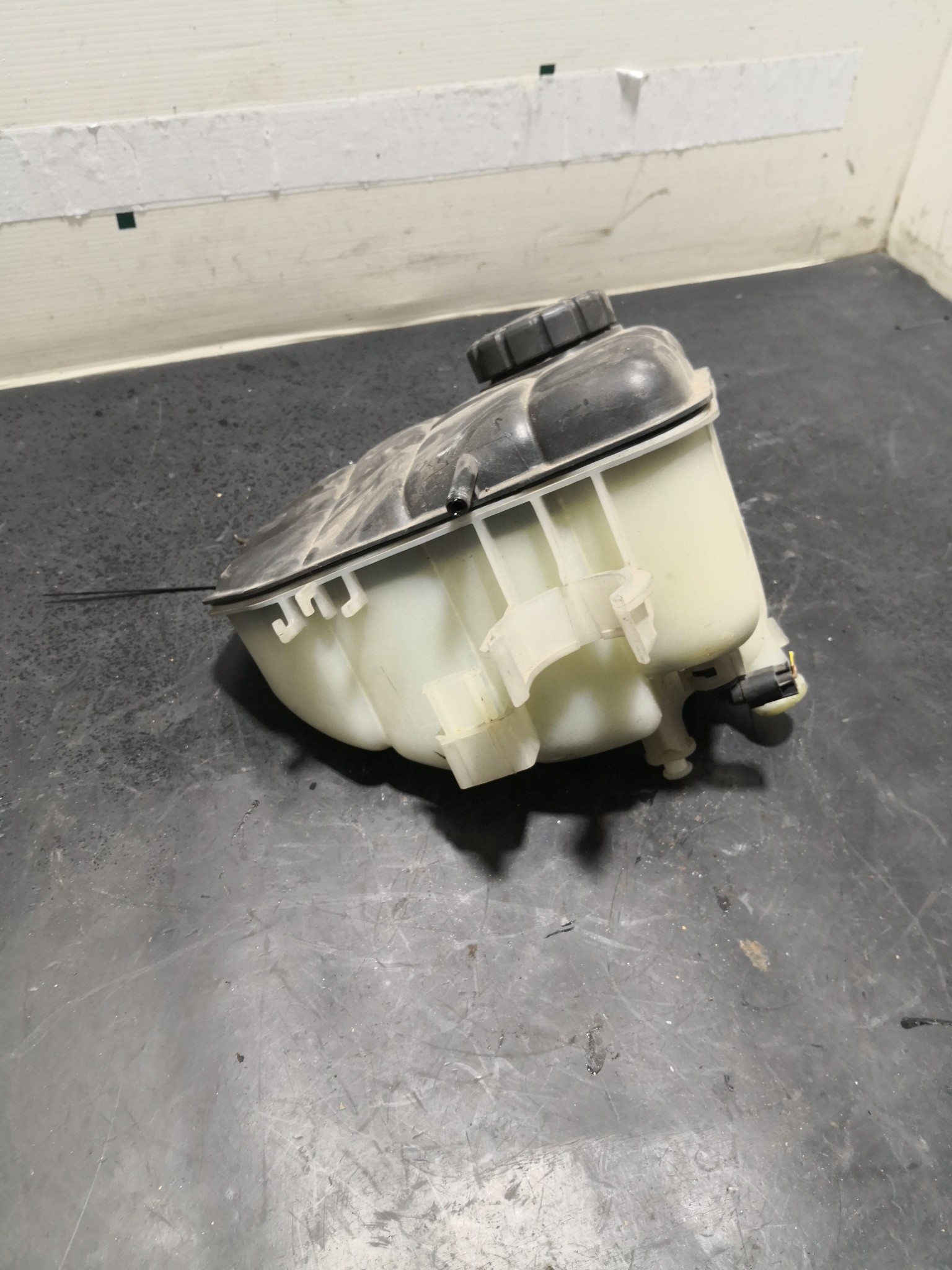 Reservatório Água Radiador MERCEDES-BENZ C-CLASS (W203) | 00 - 07 Imagem-2