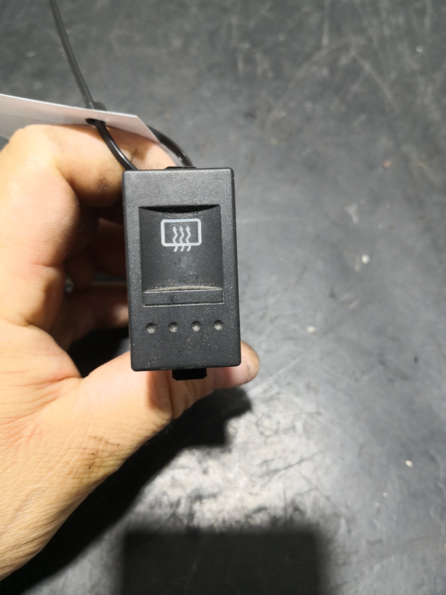 Botão Desembaciador VOLKSWAGEN POLO (6N2) | 99 - 01 Imagem-2