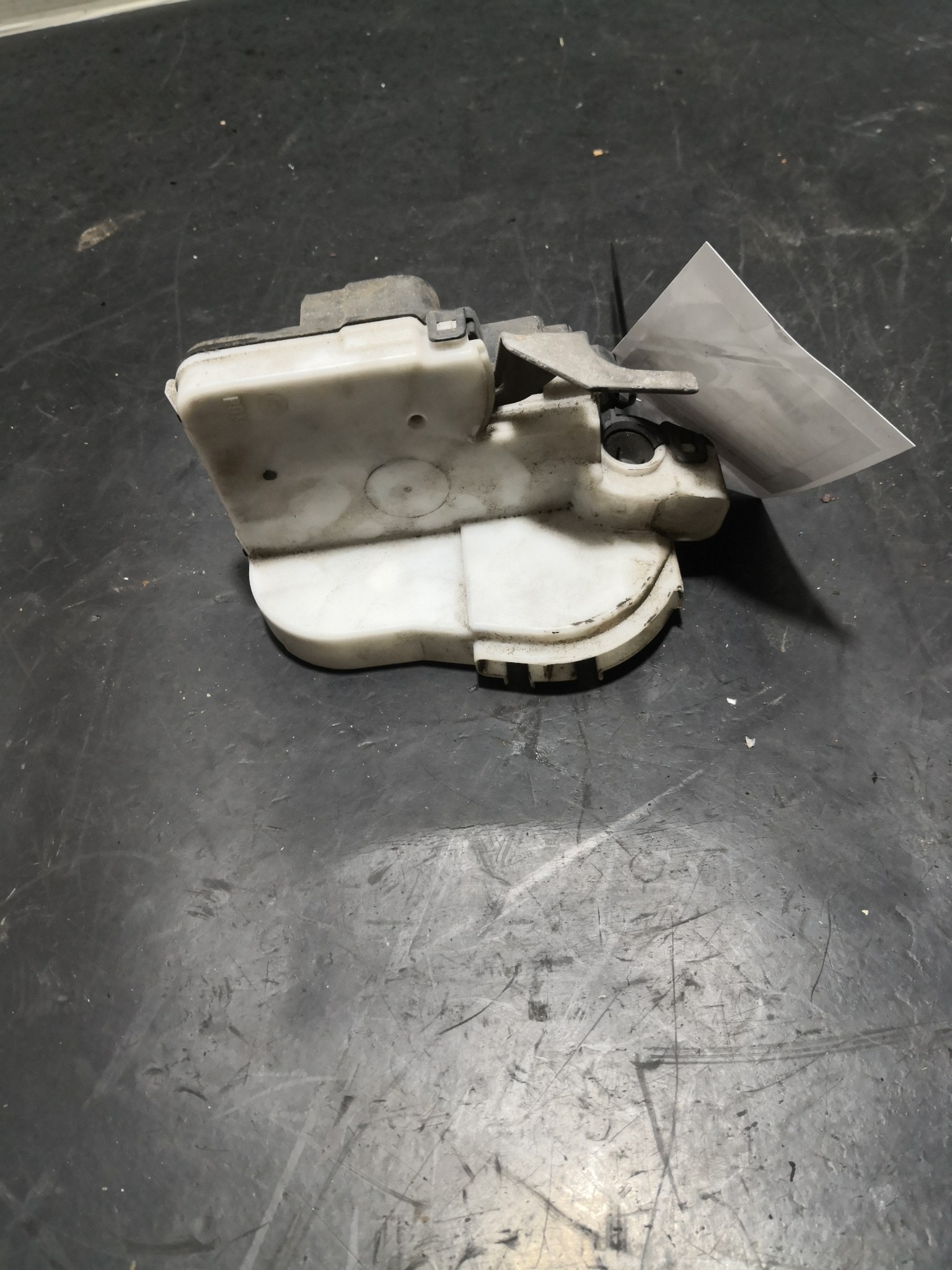 Fecho da Porta Frente Dto VOLKSWAGEN POLO (6N2) | 99 - 01 Imagem-2