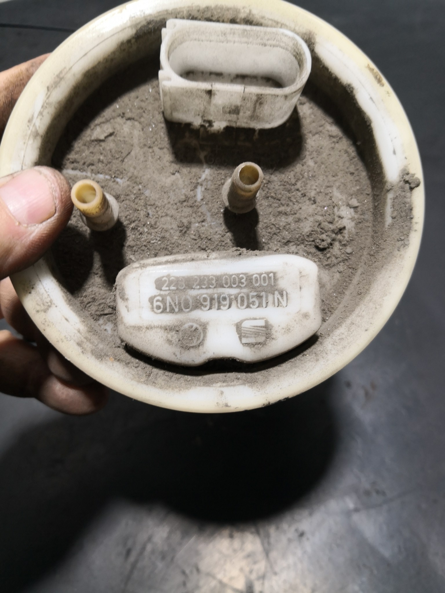 Bomba do Depósito de Combustível VOLKSWAGEN - ID S_90259