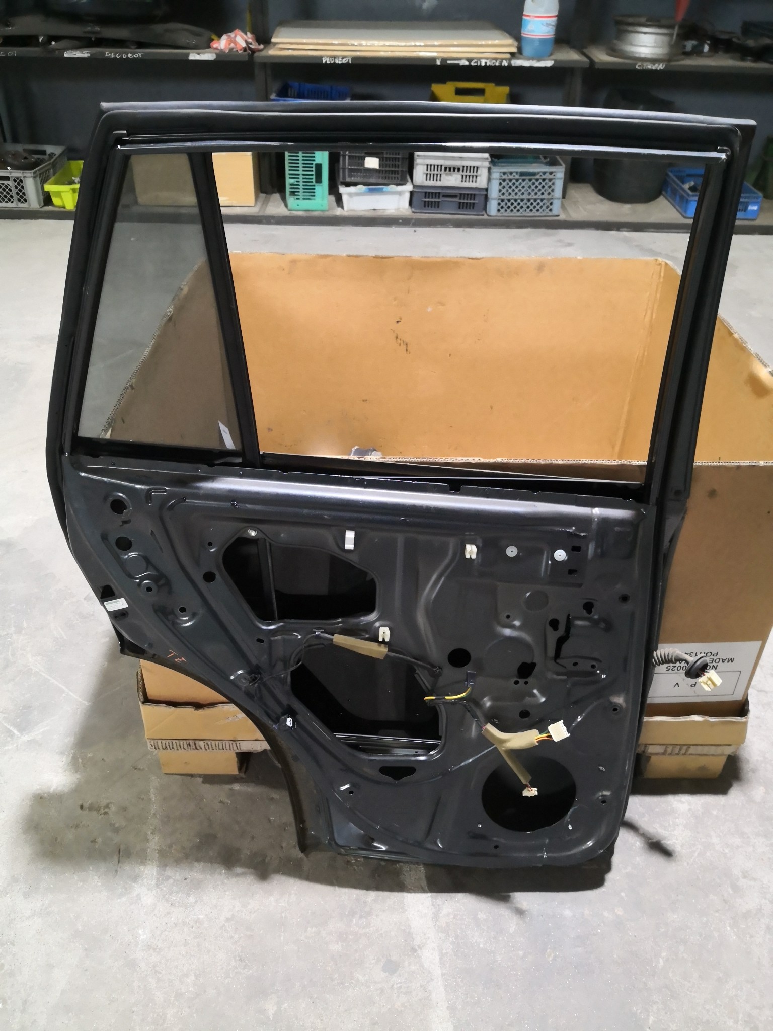 Porta Trás Esq TOYOTA RAV 4 II (_A2_) | 00 - 05 Imagem-2