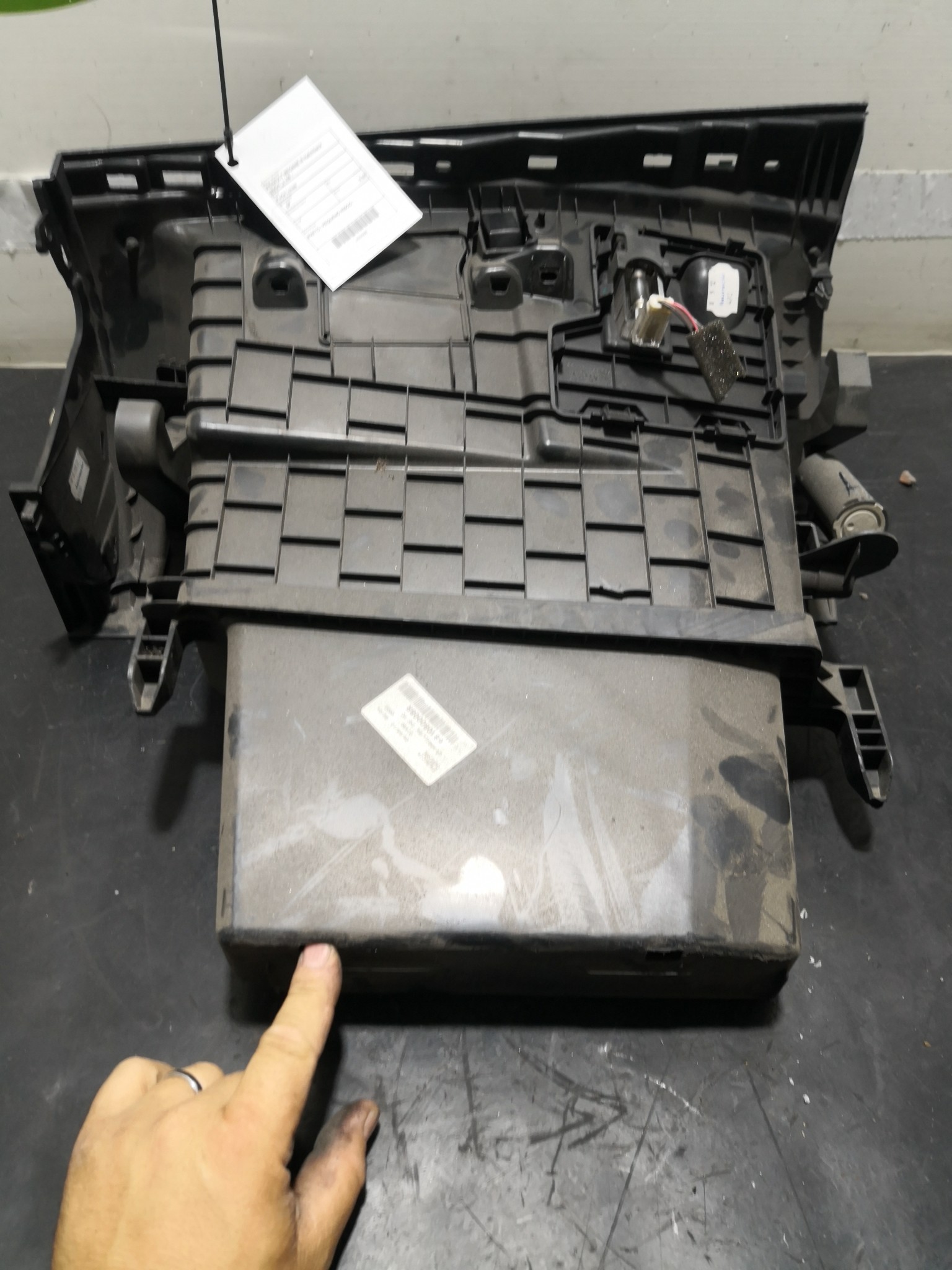 Porta Luvas RENAULT MEGANE III Hatchback (BZ0/1_) | 08 -  Imagem-2