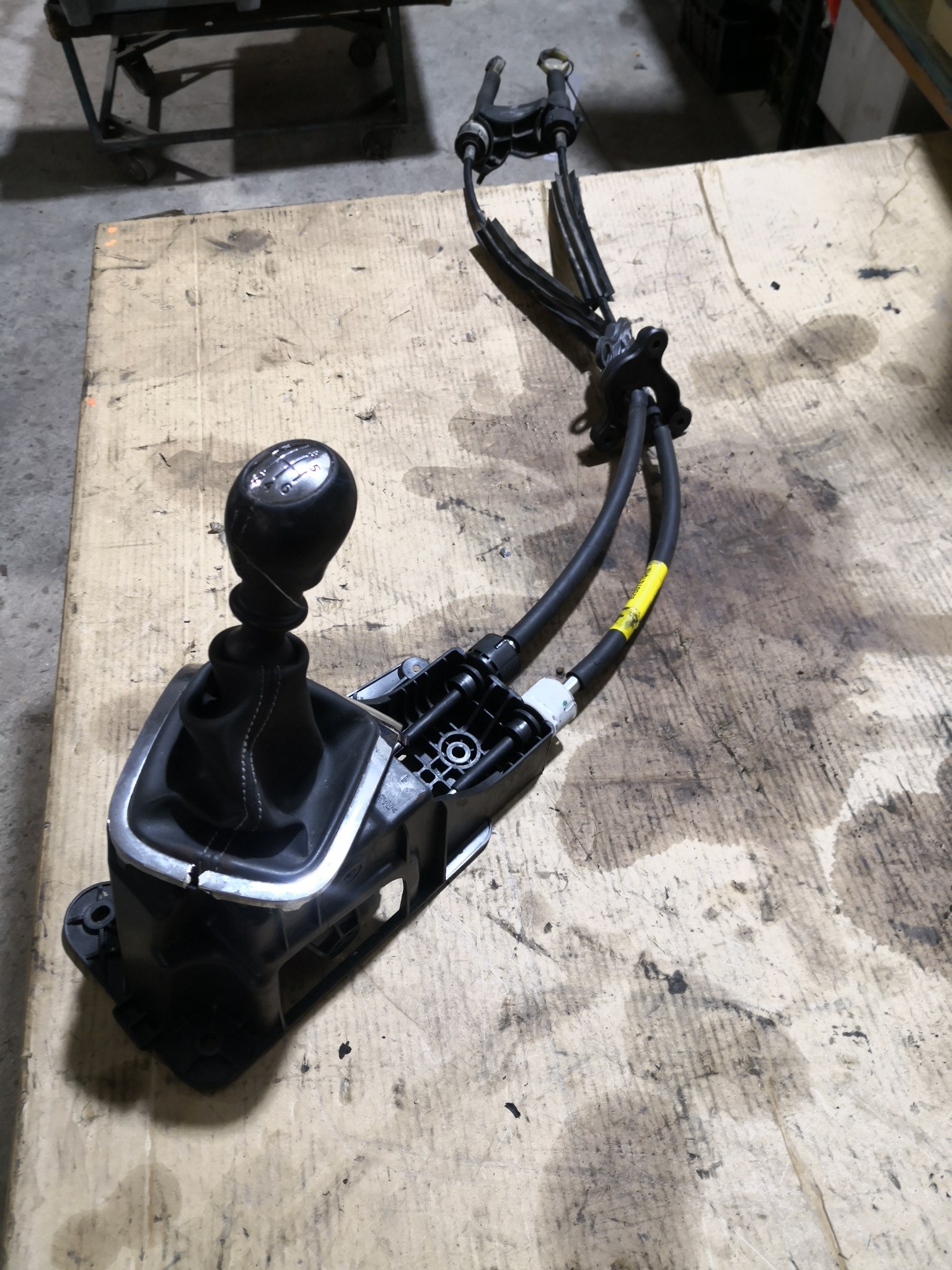 Selector Velocidades RENAULT MEGANE III Hatchback (BZ0/1_) | 08 -  Imagem-1