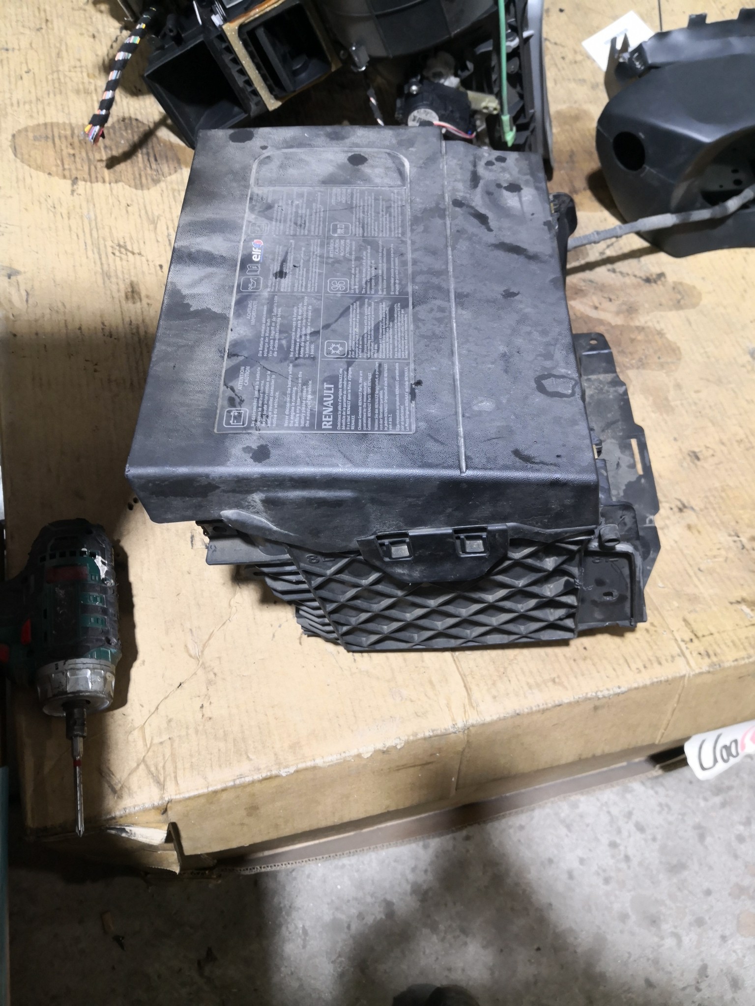 Suporte Bateria RENAULT MEGANE III Hatchback (BZ0/1_) | 08 -  Imagem-1