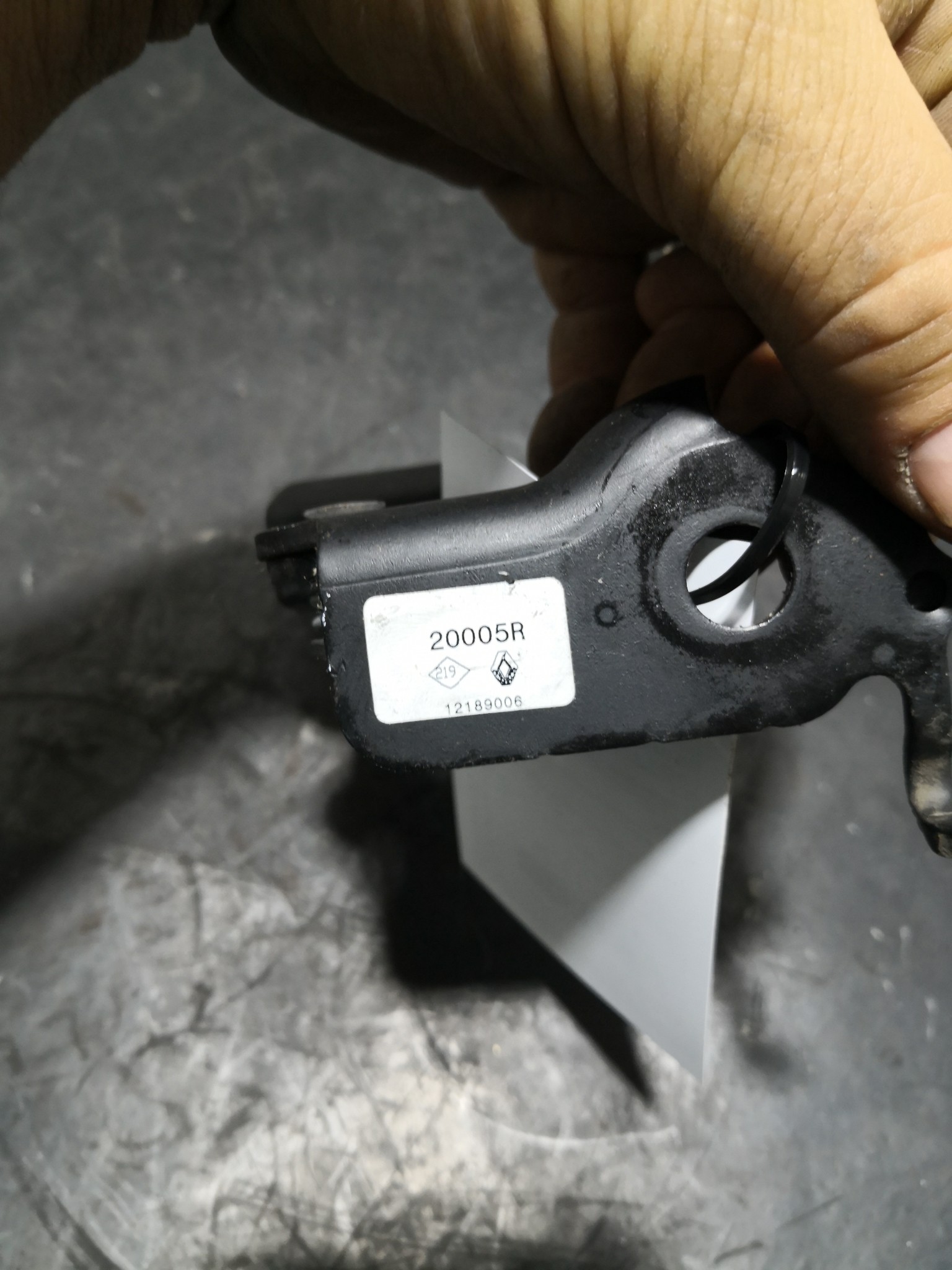 Engate Cinto Trás Esq RENAULT MEGANE III Hatchback (BZ0/1_) | 08 -  Imagem-2