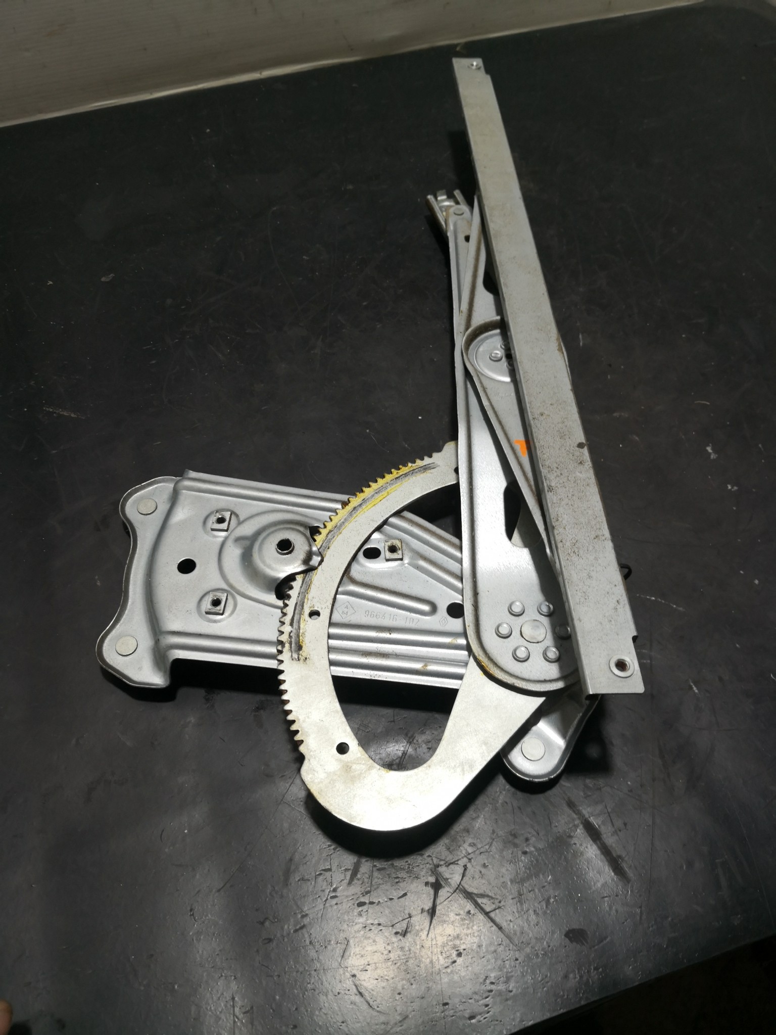 Elevador Frente Dto Electrico RENAULT MEGANE III Hatchback (BZ0/1_) | 08 -  Imagem-2