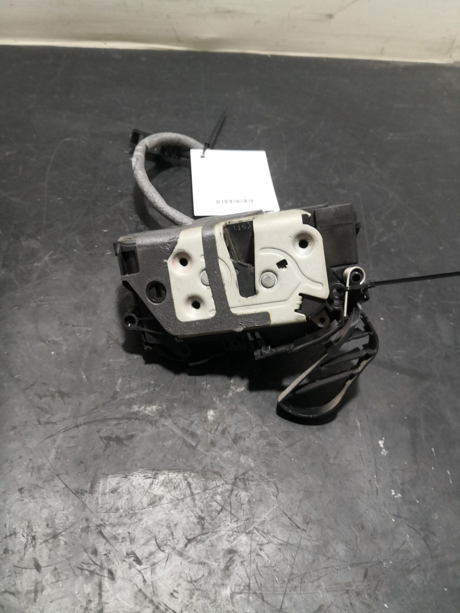 Fecho da Porta Frente Esq FORD FOCUS III | 10 -  Imagem-3