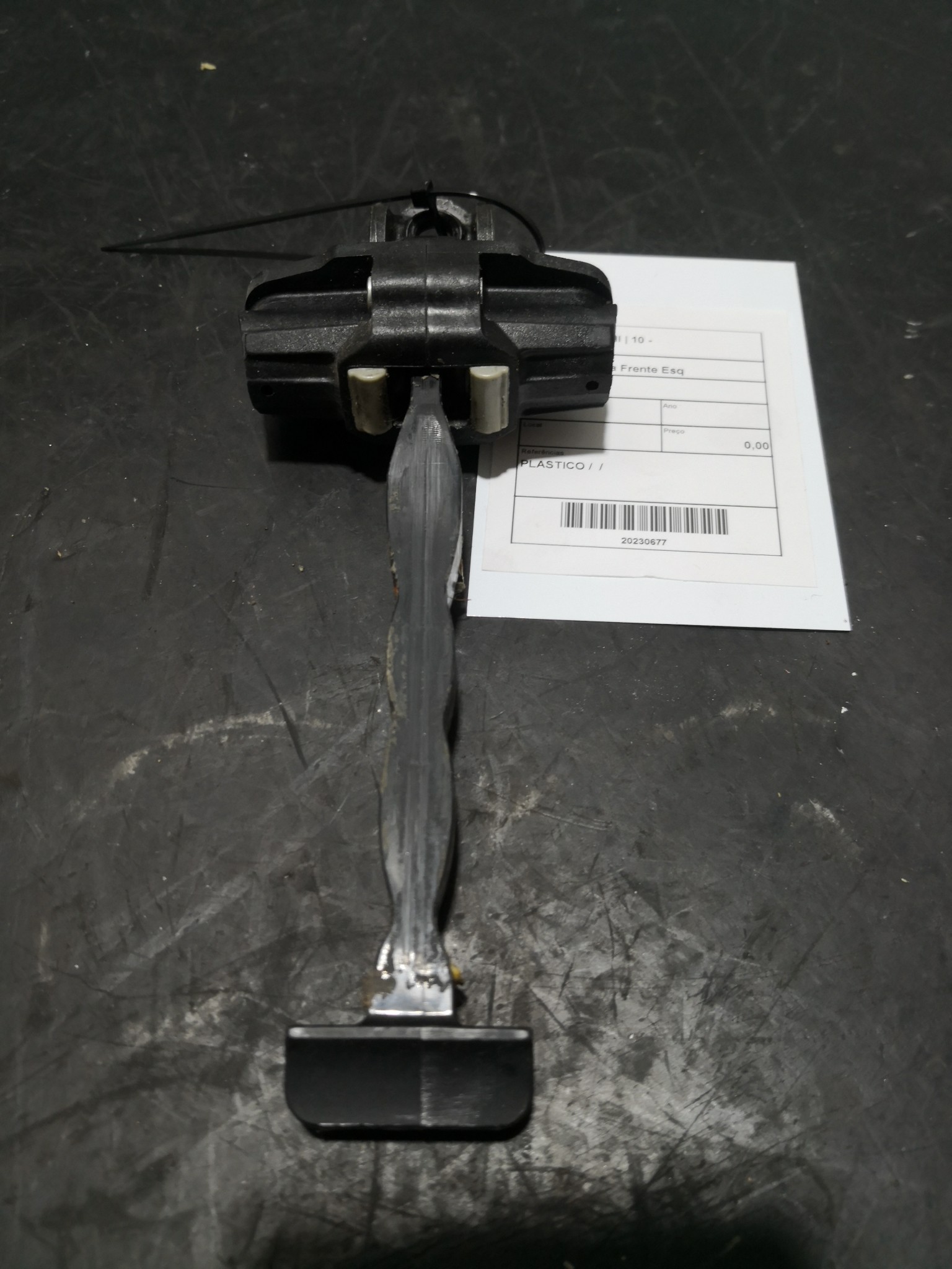 Esticador Porta Frente Esq FORD FOCUS III | 10 -  Imagem-2