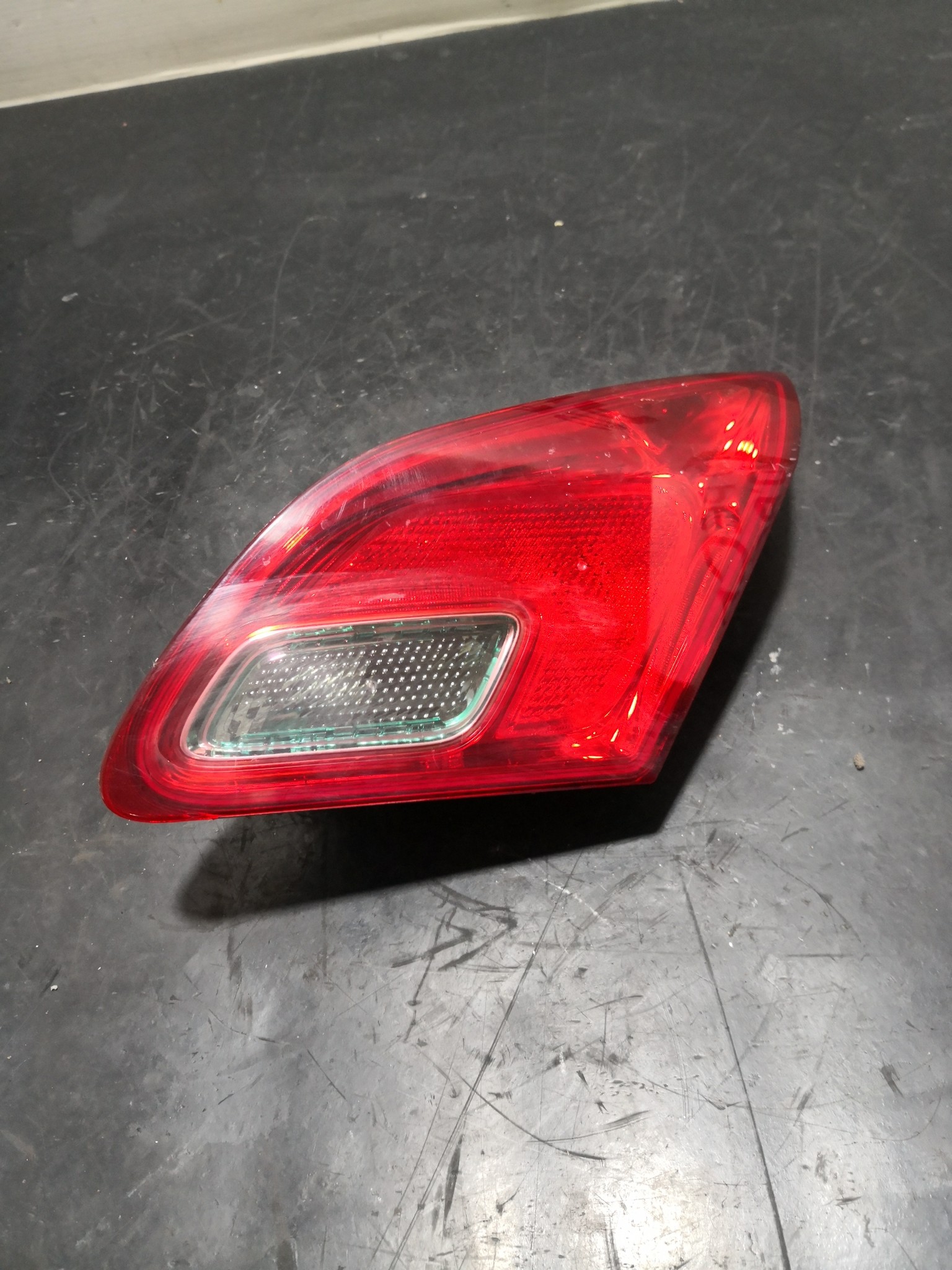 Farolim Mala OPEL ASTRA J (P10) | 09 - 15 Imagem-2