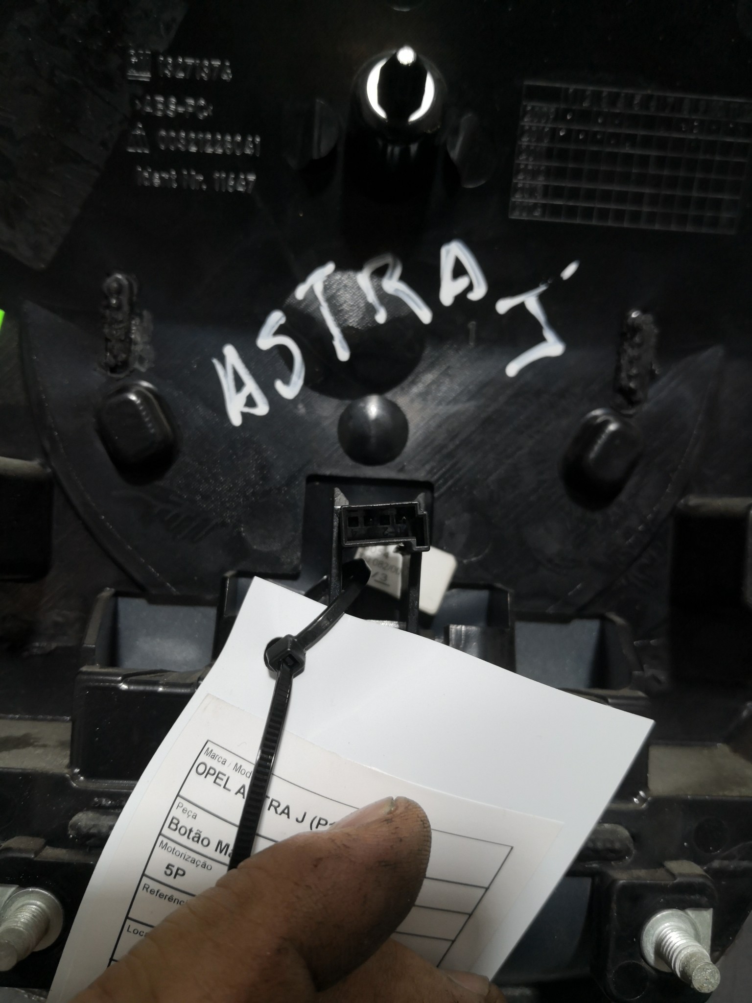 Botão Mala Eletrico OPEL ASTRA J (P10) | 09 - 15 Imagem-1