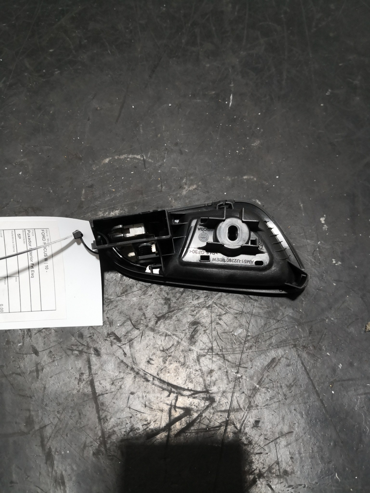 Puxador Interior Frt Esq FORD FOCUS III | 10 -  Imagem-1