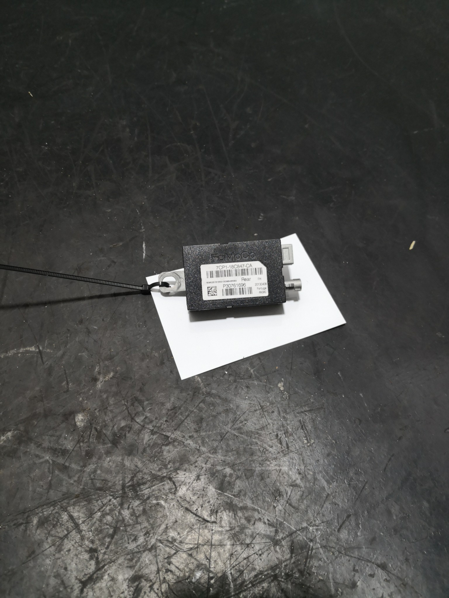 Amplificador de Antena FORD FOCUS III | 10 -  Imagem-2