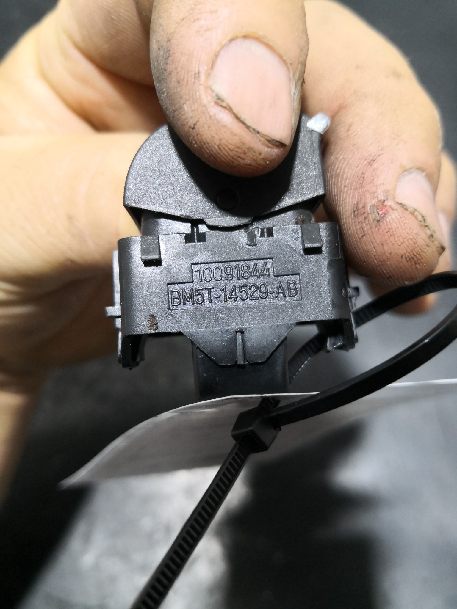 Botão Vidros FORD FOCUS III | 10 -  Imagem-1