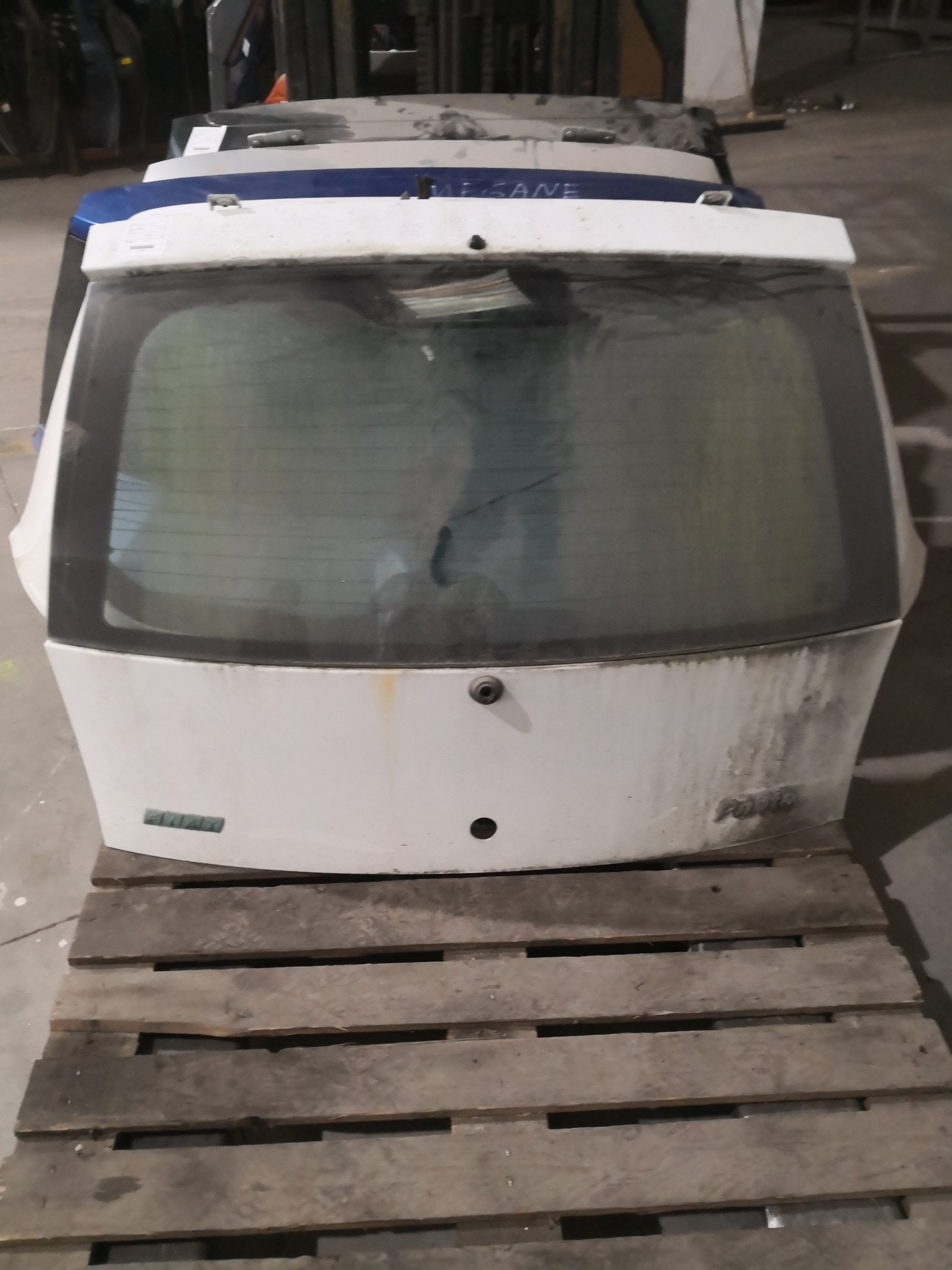 Tampa da Mala FIAT - ID S_90795