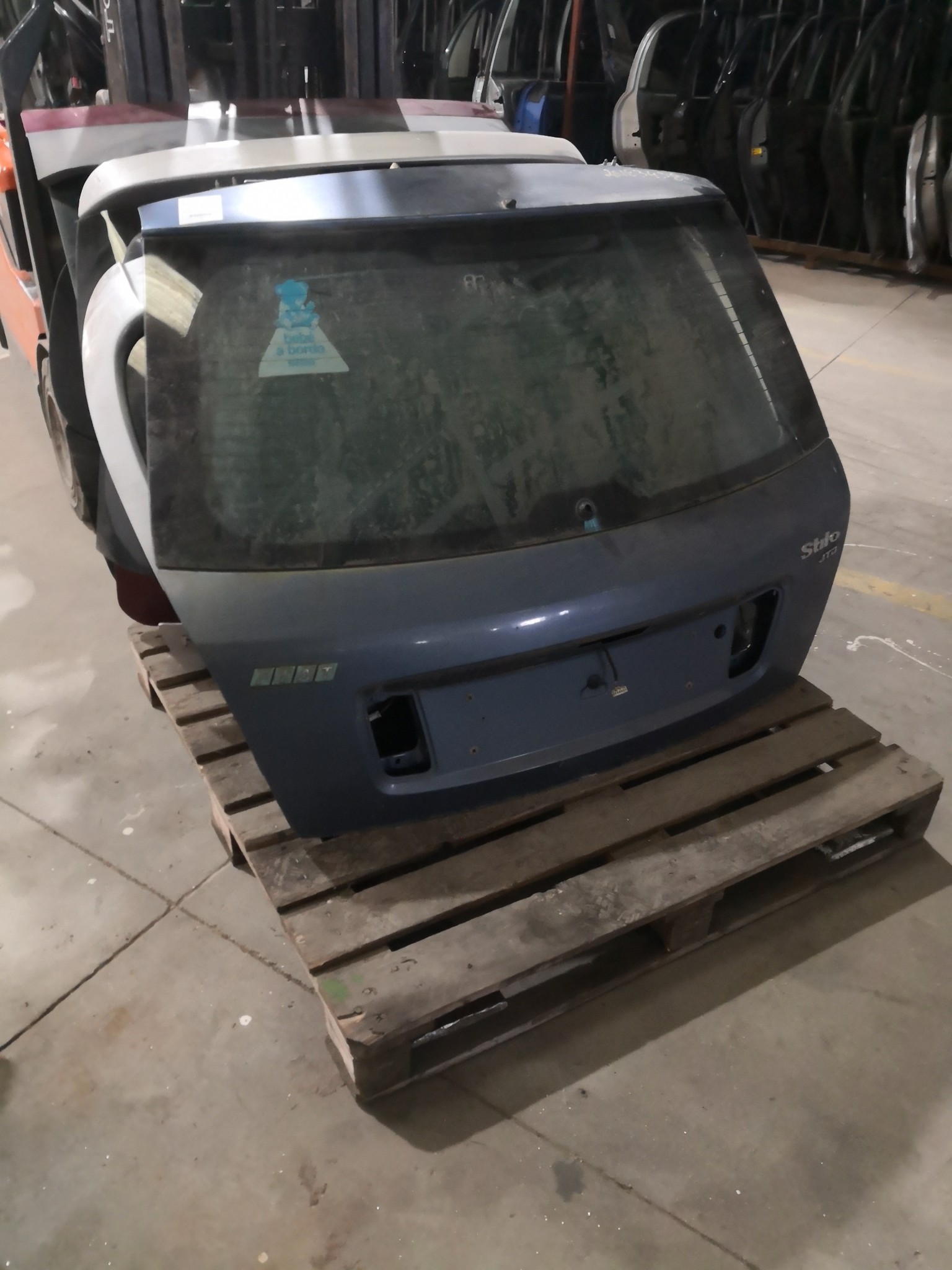 Tampa da Mala FIAT STILO (192_) | 01 - 10 Imagem-2