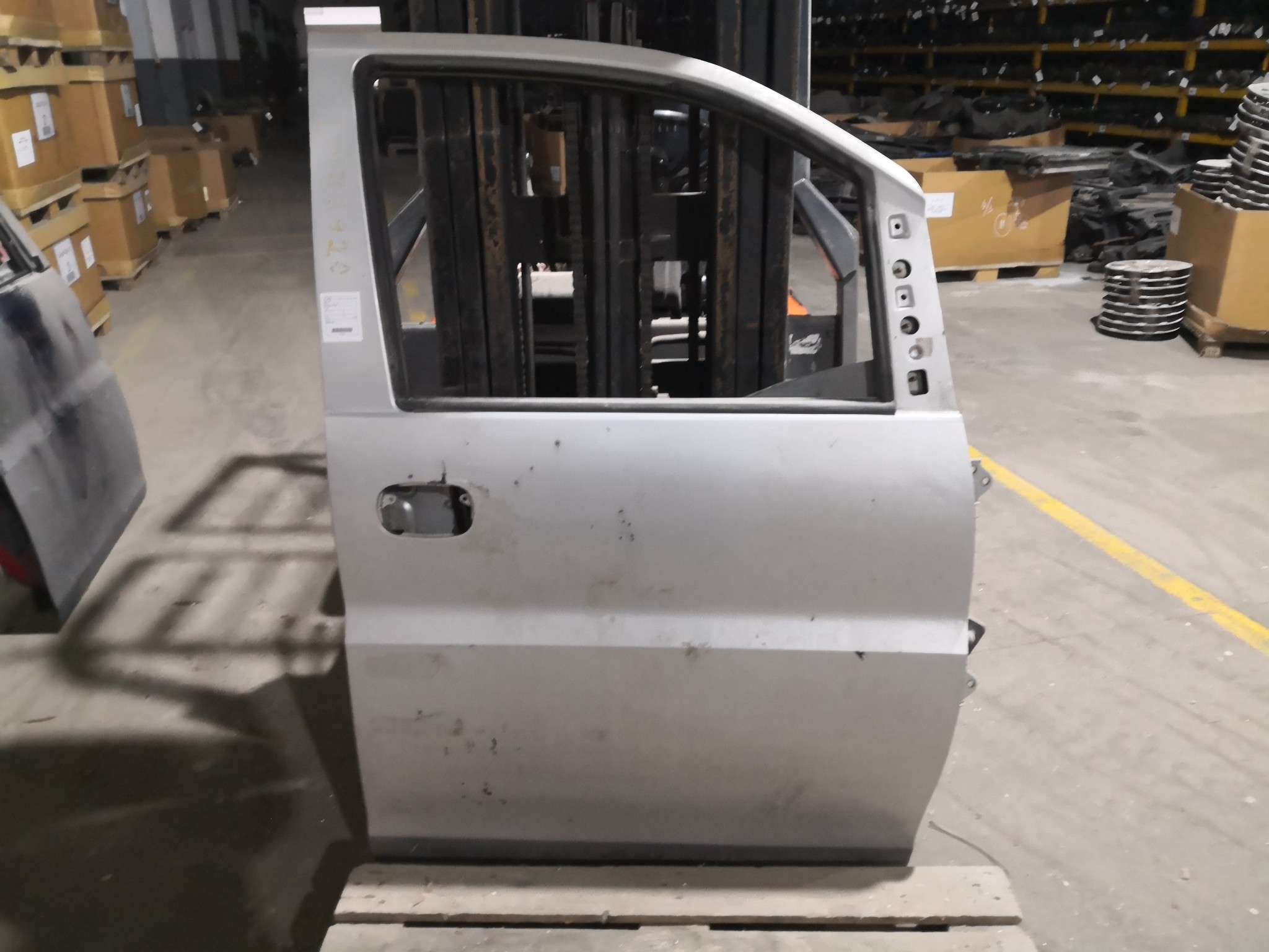 Porta Frente Dto HYUNDAI H-1 / STAREX Veículo multiuso (A1) | 97 -  Imagem-1