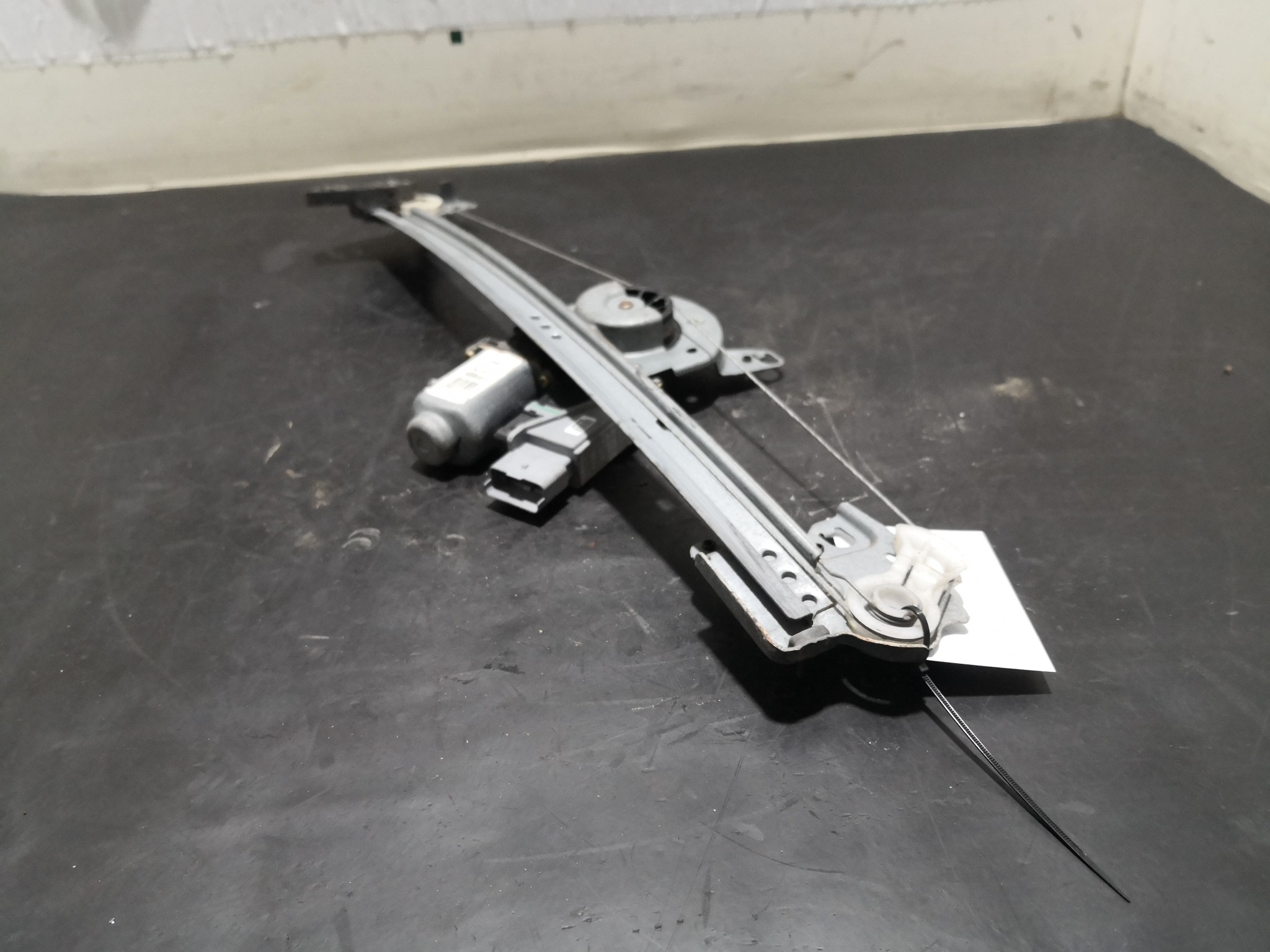 Elevador Frente Dto Electrico CITROEN C3 I (FC_, FN_) | 02 -  Imagem-2