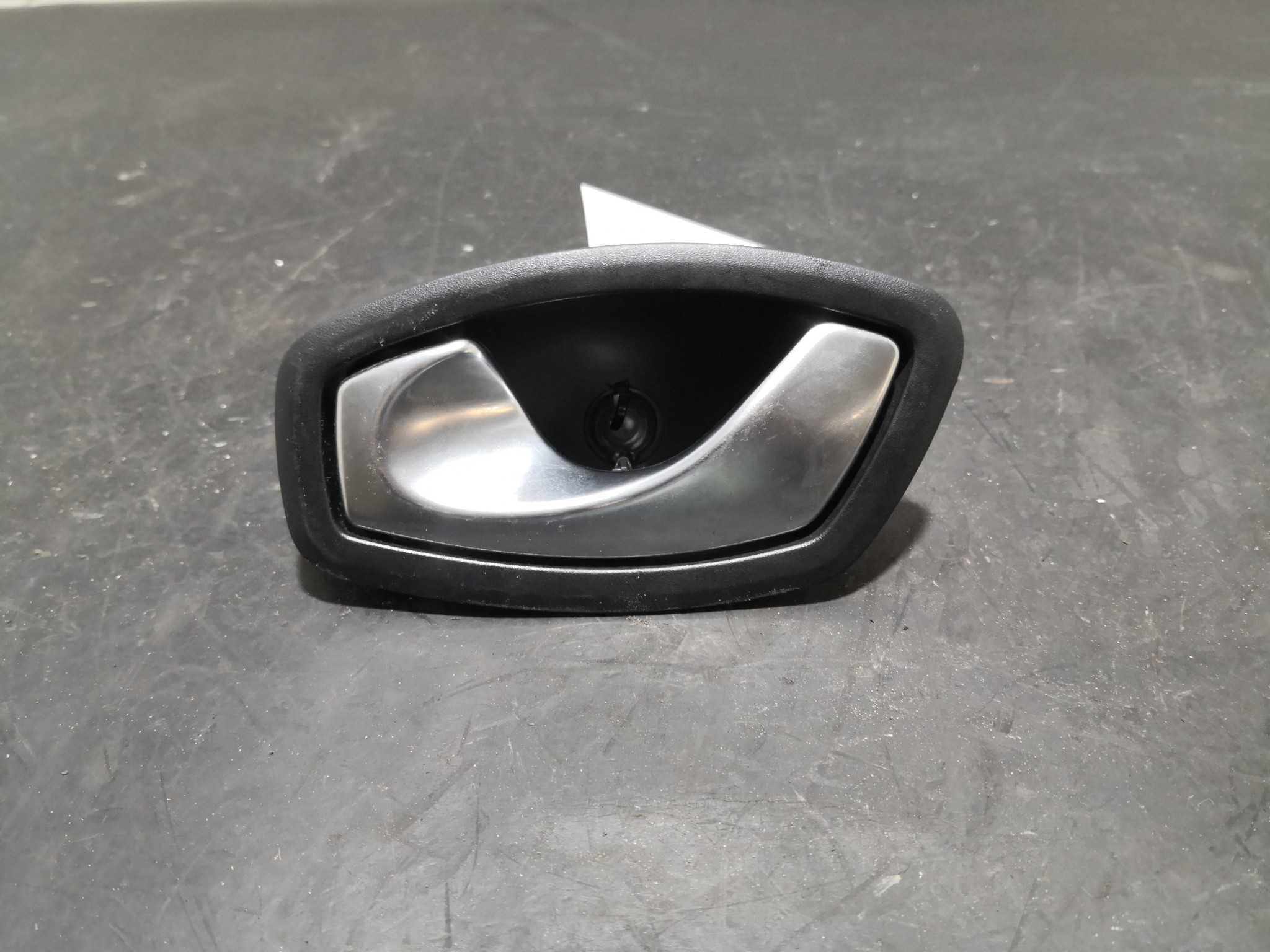 Puxador Interior Trás Esq RENAULT - ID S_91195