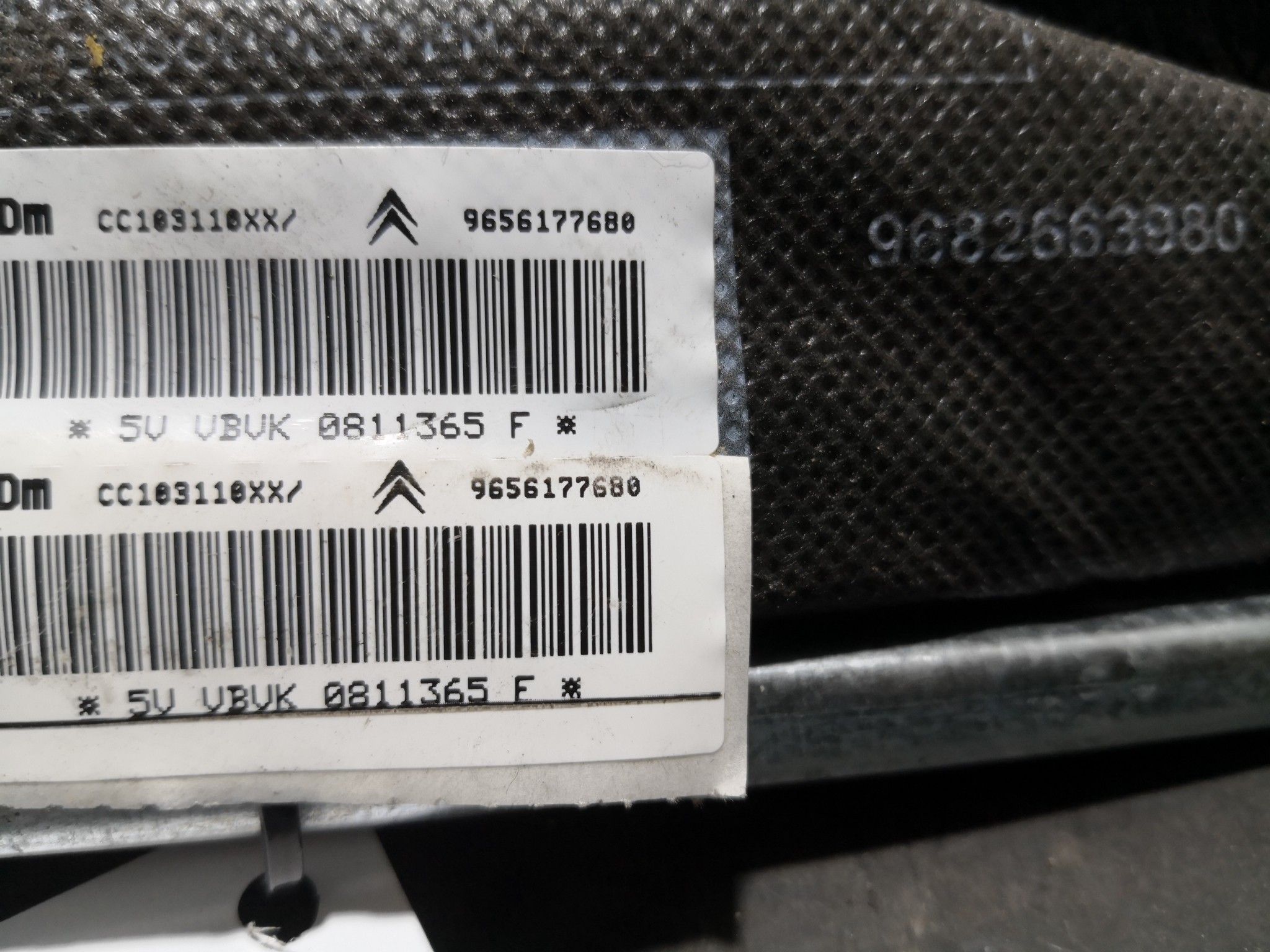 Airbag Banco Esq CITROEN C5 III (RD_) | 08 -  Imagem-1