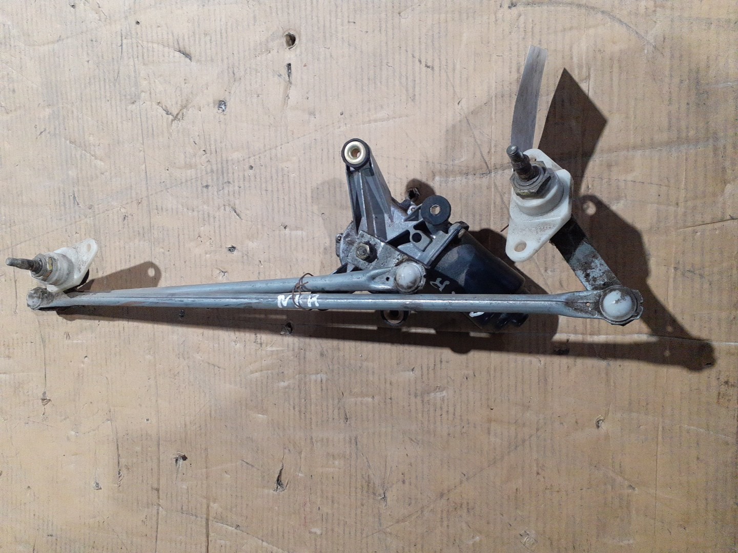 Motor Limpa Vidros Frente ISUZU N-Serie | 93 -  Imagem-2