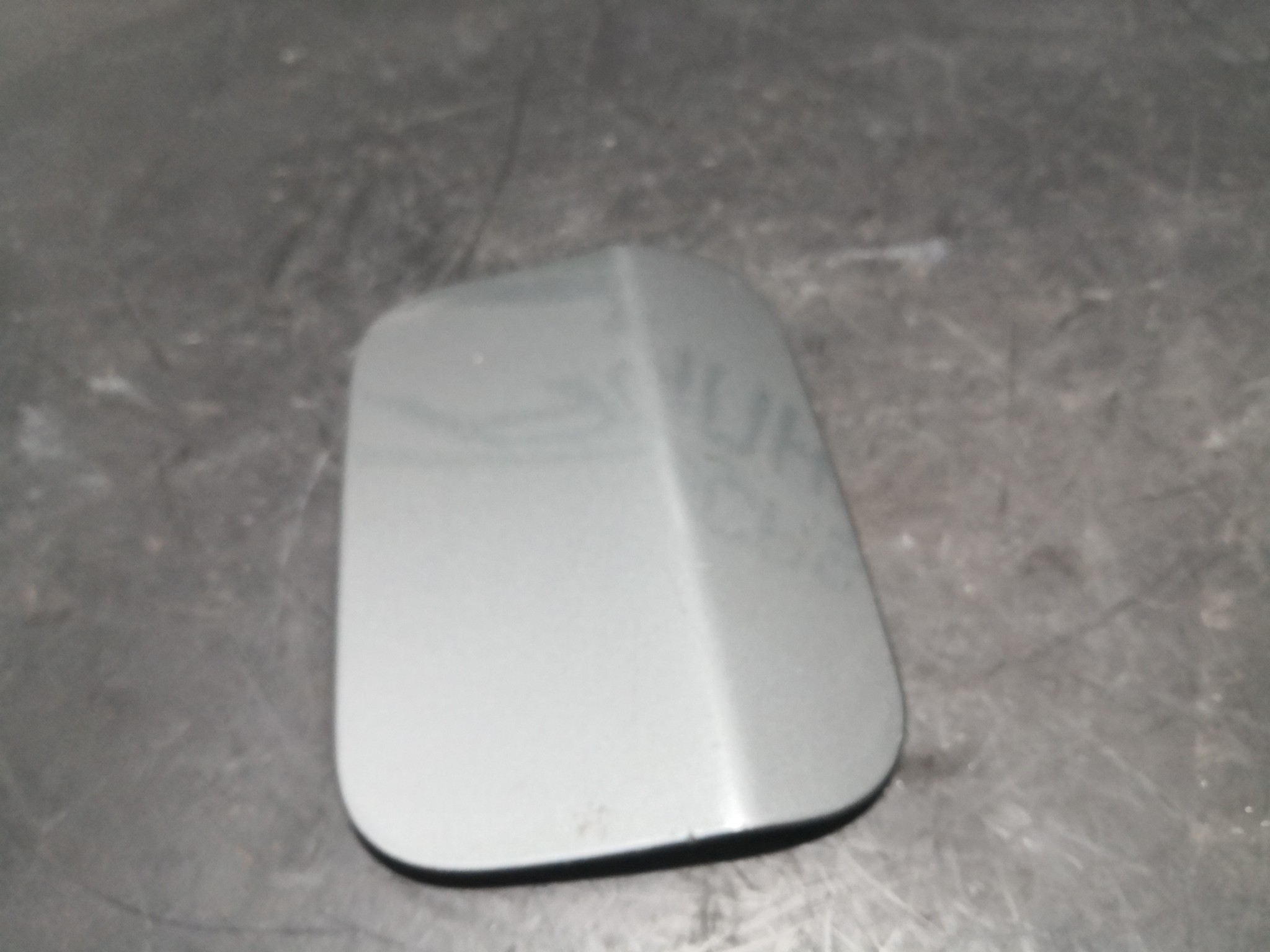 Tampa Exterior de Combustivel BMW 5 Touring (E61) | 04 - 10 Imagem-1