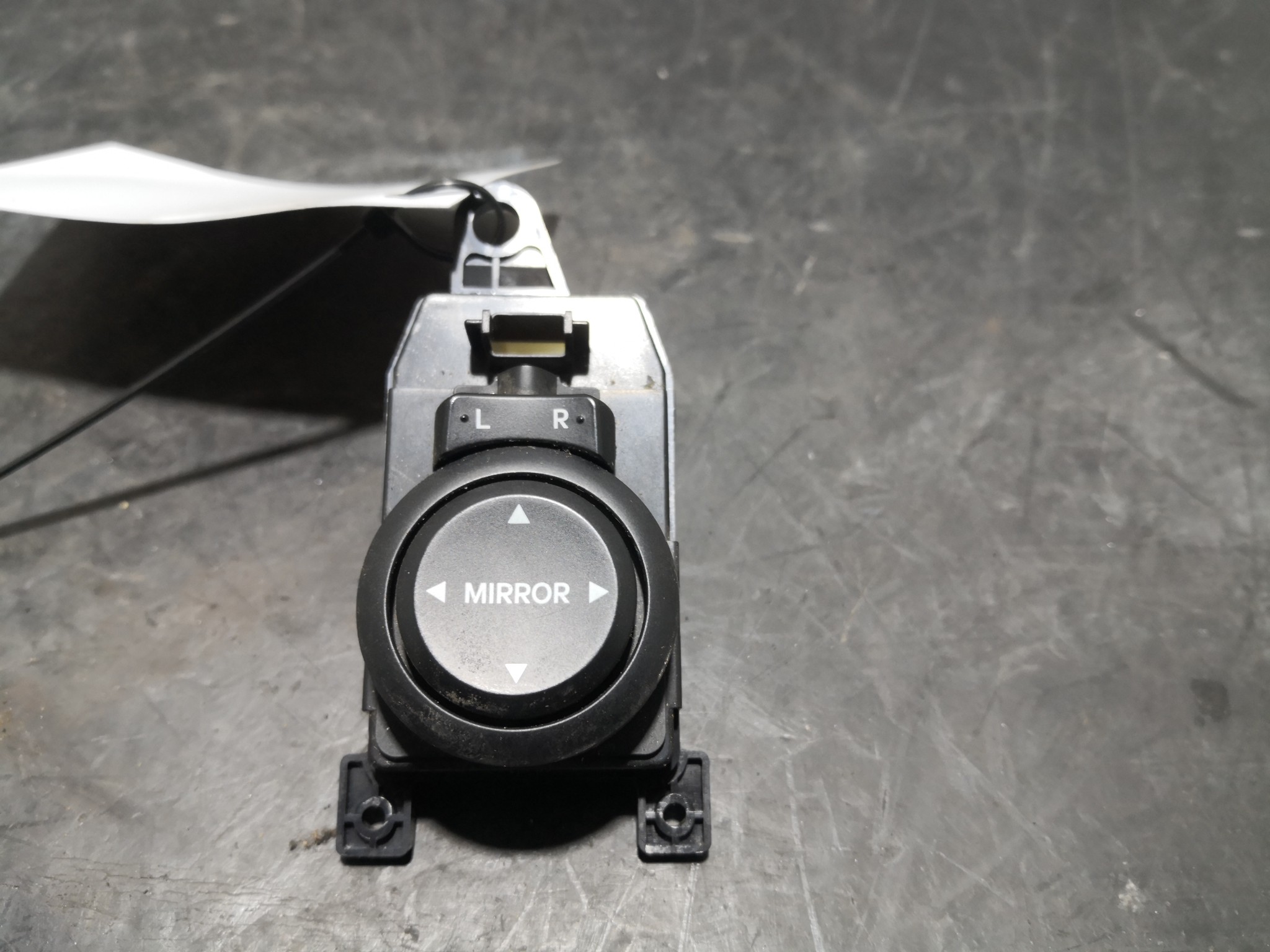 Botão Regulação Espelhos HYUNDAI - ID S_91007