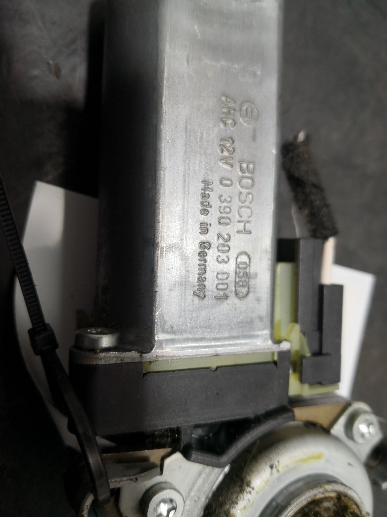 Motor Regulação Banco MERCEDES-BENZ C-CLASS (W204) | 07 - 15 Imagem-4