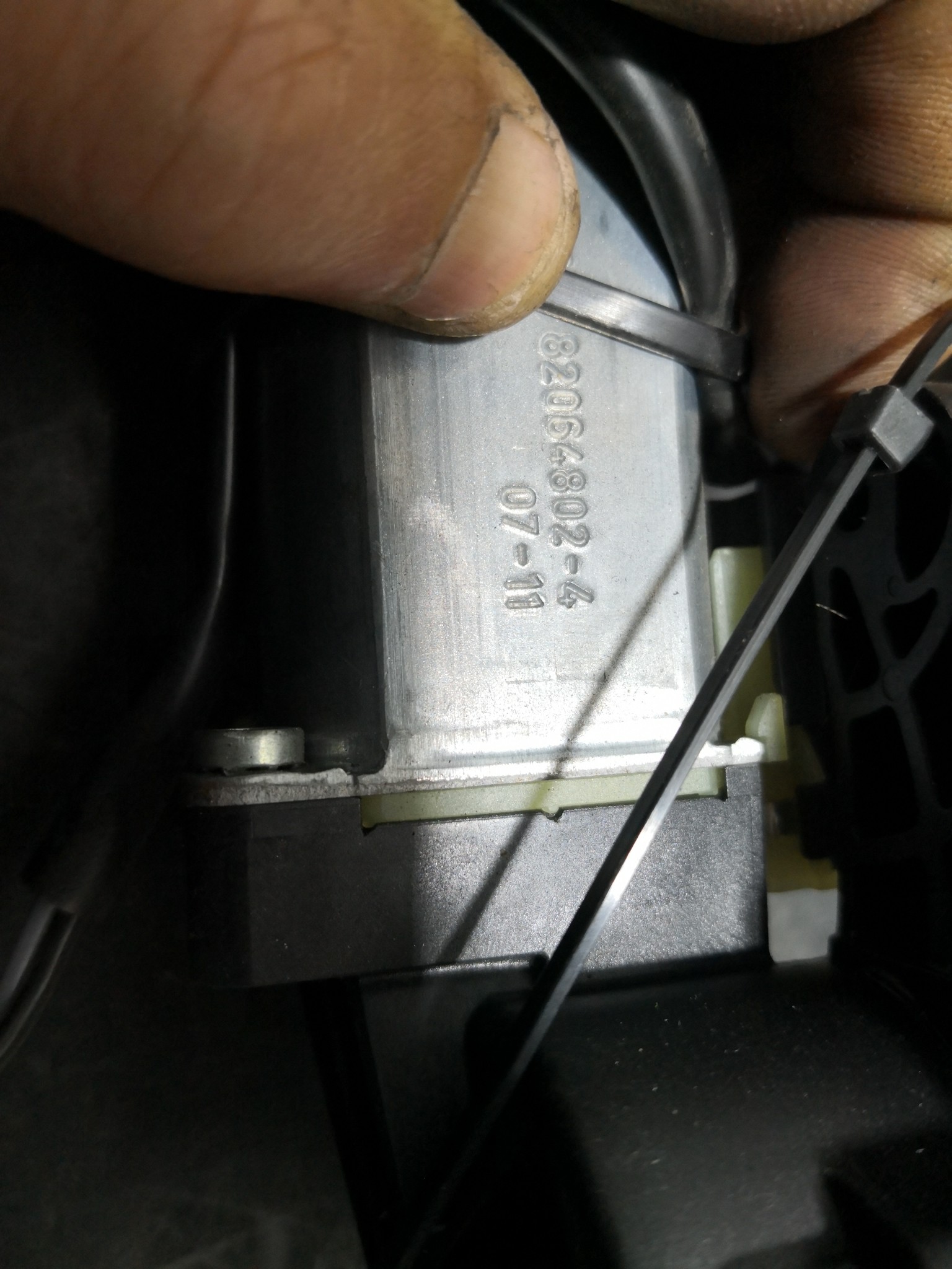 Motor Regulação Banco MERCEDES-BENZ C-CLASS (W204) | 07 - 15 Imagem-4