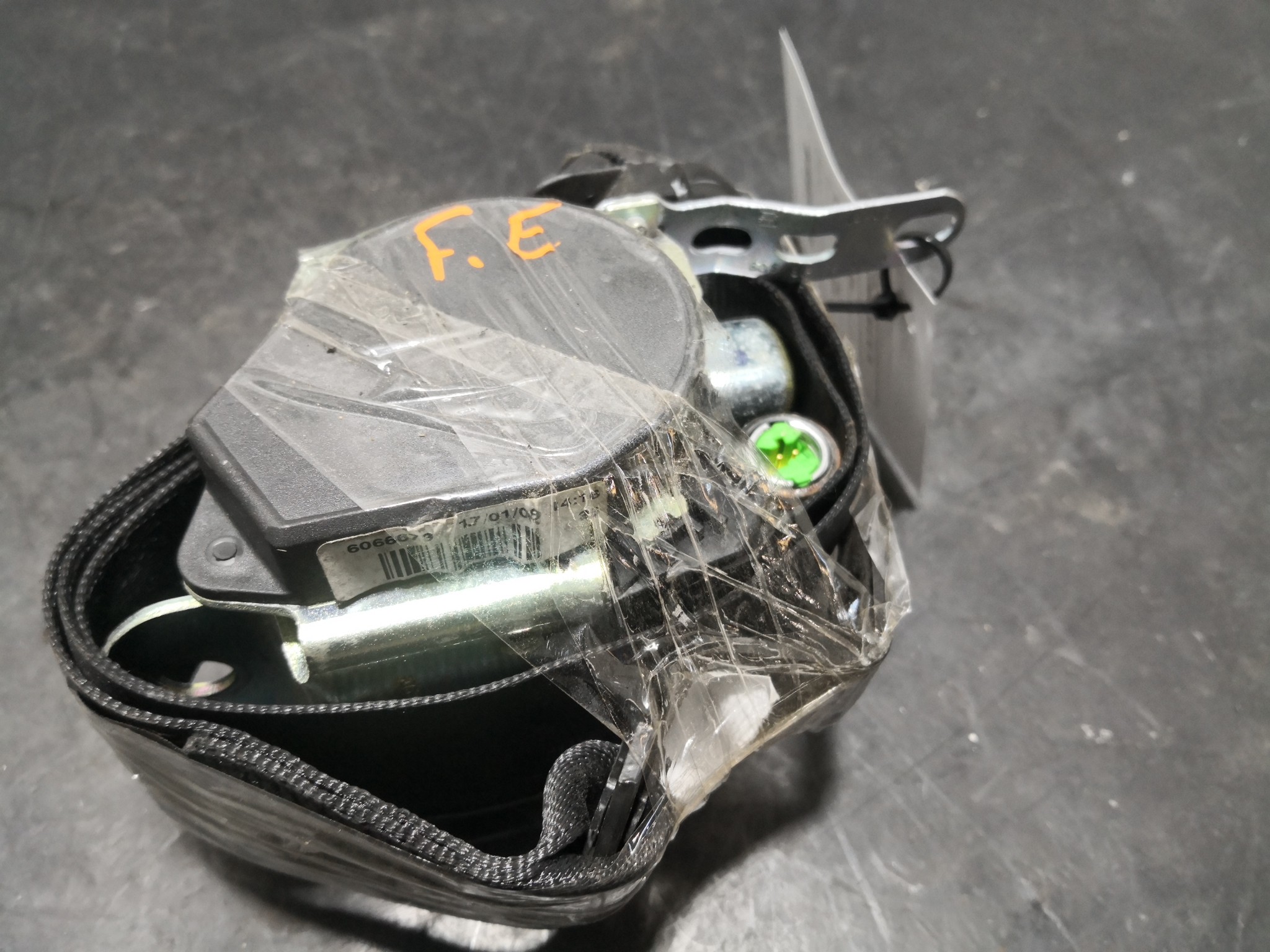 Cinto Frente Esq  SEAT CORDOBA (6L2) | 02 - 09 Imagem-2