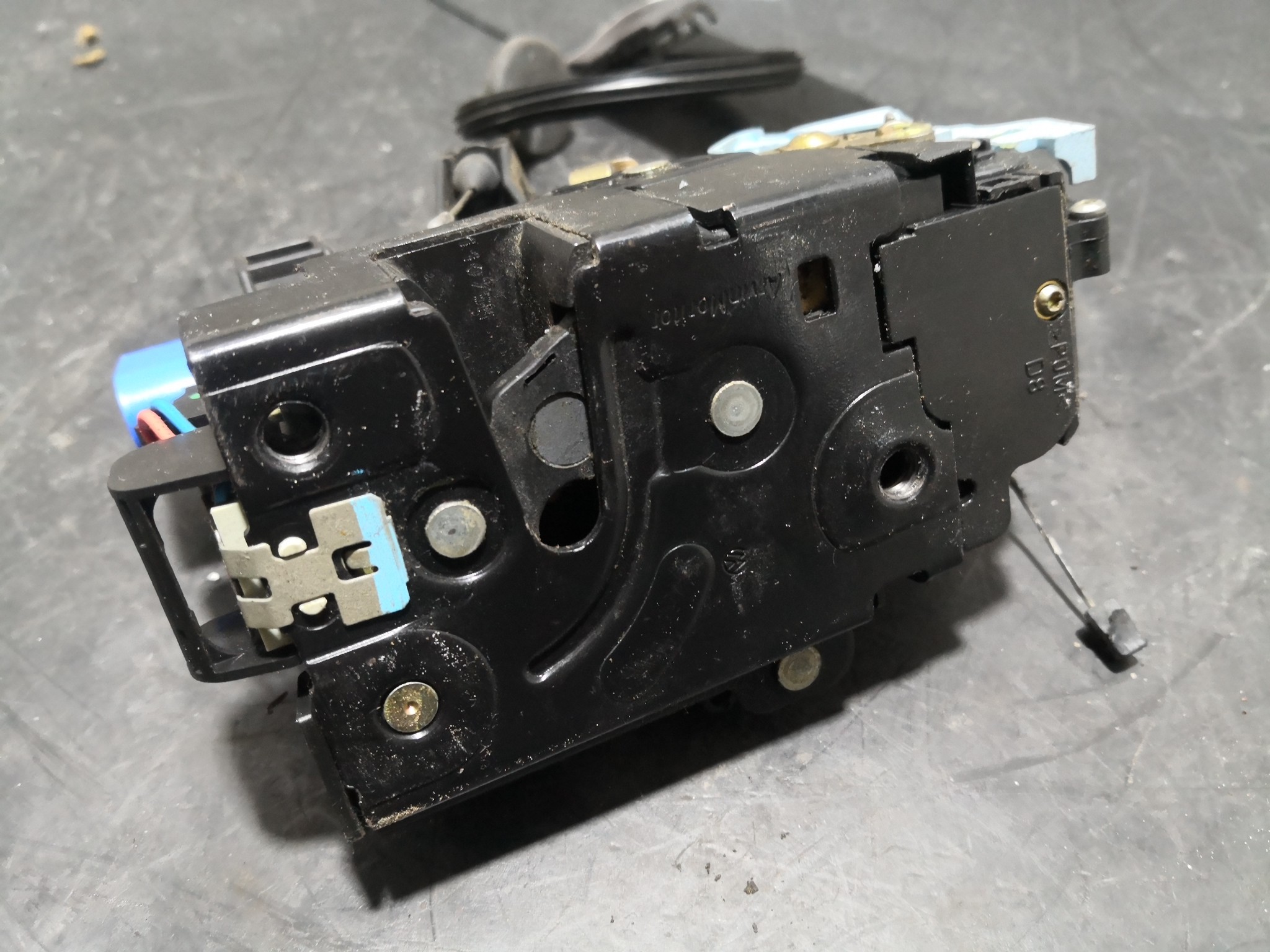 Fecho da Porta Frente Dto VOLKSWAGEN GOLF V (1K1) | 03 - 09 Imagem-2