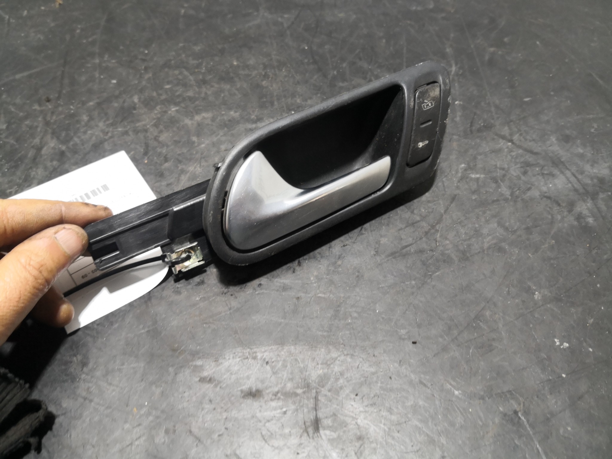 Puxador Interior Frt Esq VOLKSWAGEN GOLF V (1K1) | 03 - 09 Imagem-1