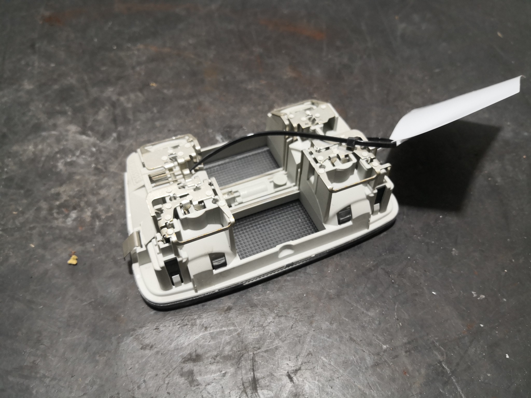 Plafonier  OPEL CORSA C (X01) | 00 - 09 Imagem-1