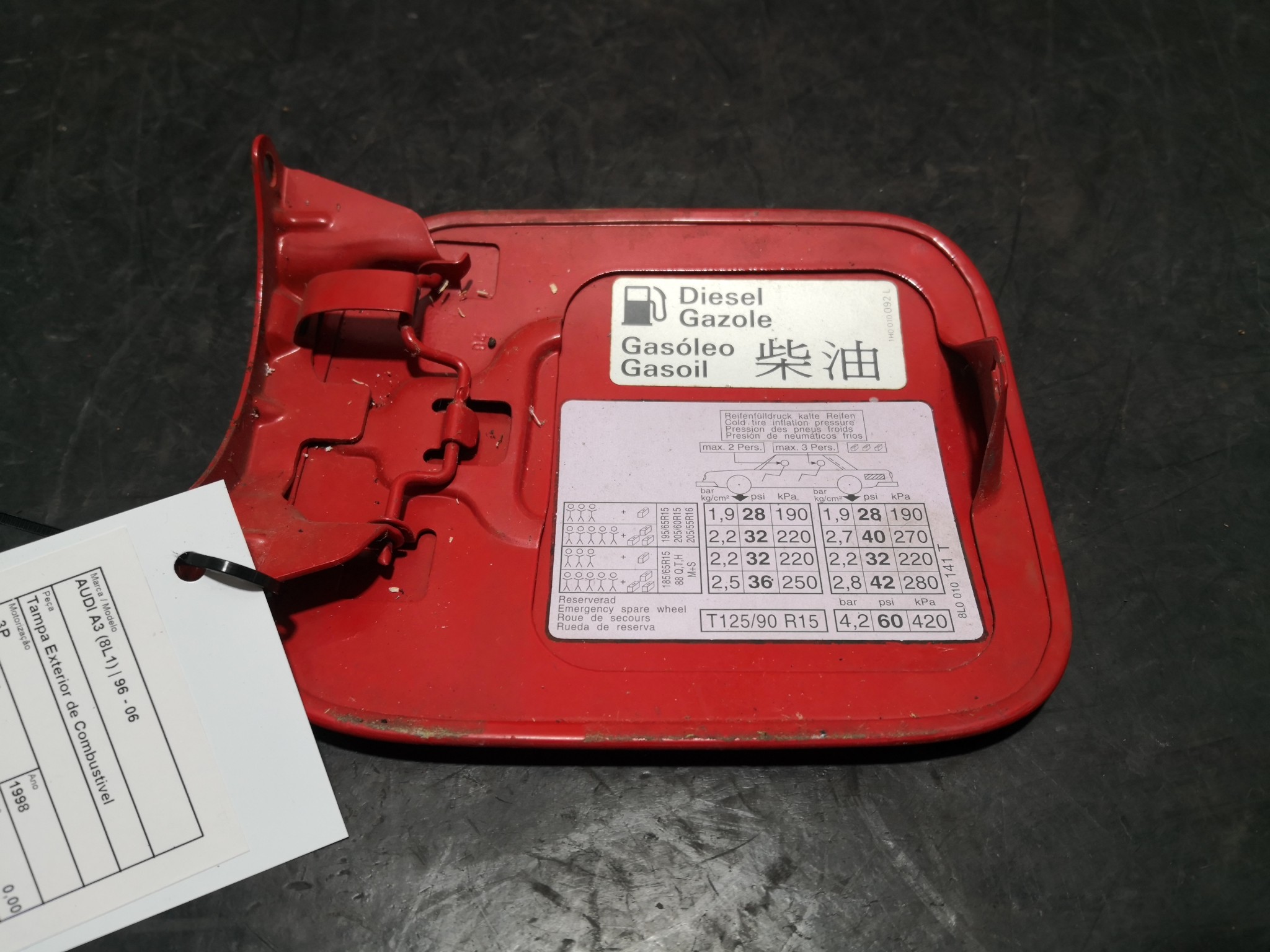 Tampa Exterior de Combustivel AUDI - ID S_91627