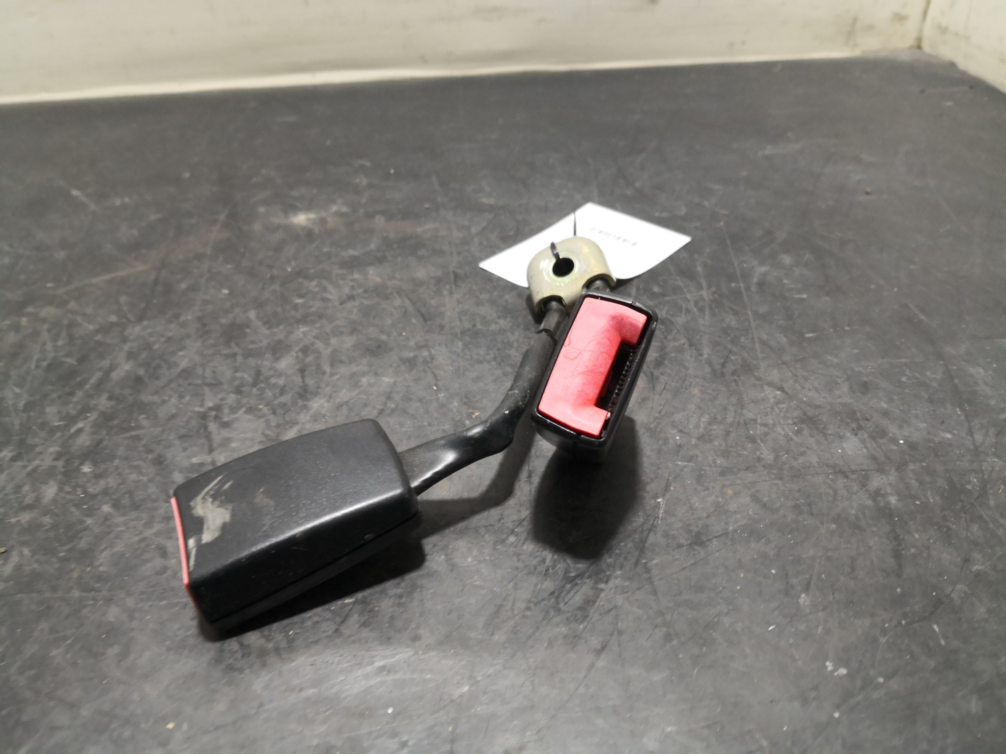 Engate Cinto Trás Dto AUDI A3 (8L1) | 96 - 06 Imagem-1