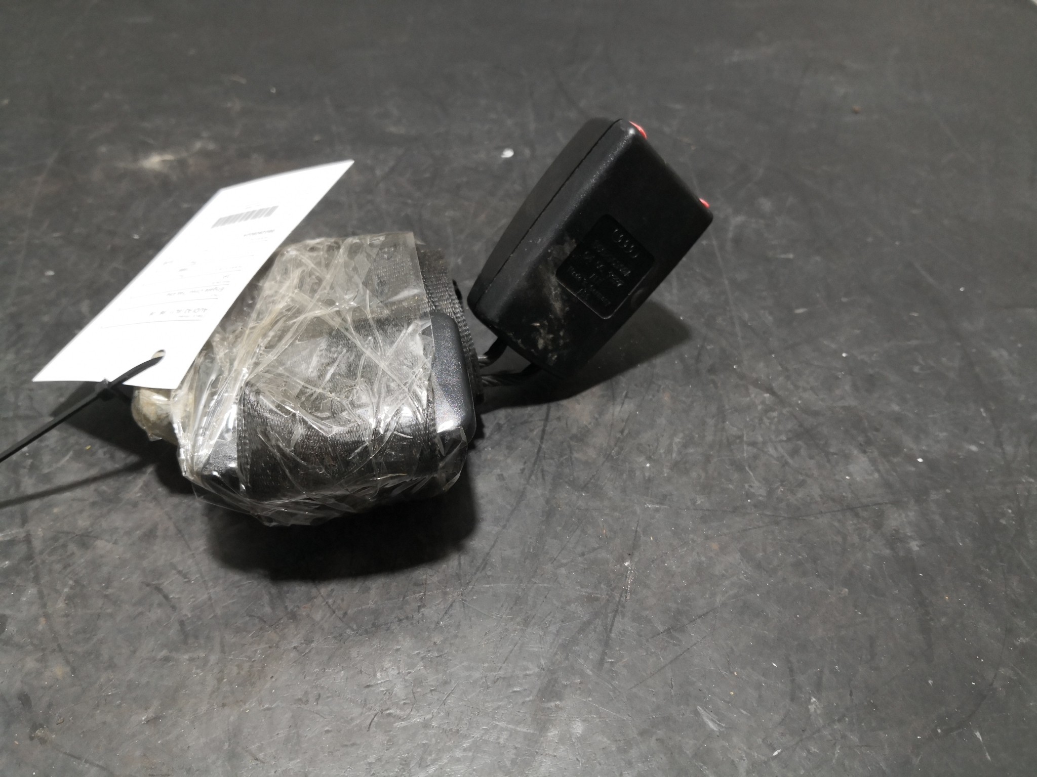 Engate Cinto Trás Esq AUDI A3 (8L1) | 96 - 06 Imagem-1